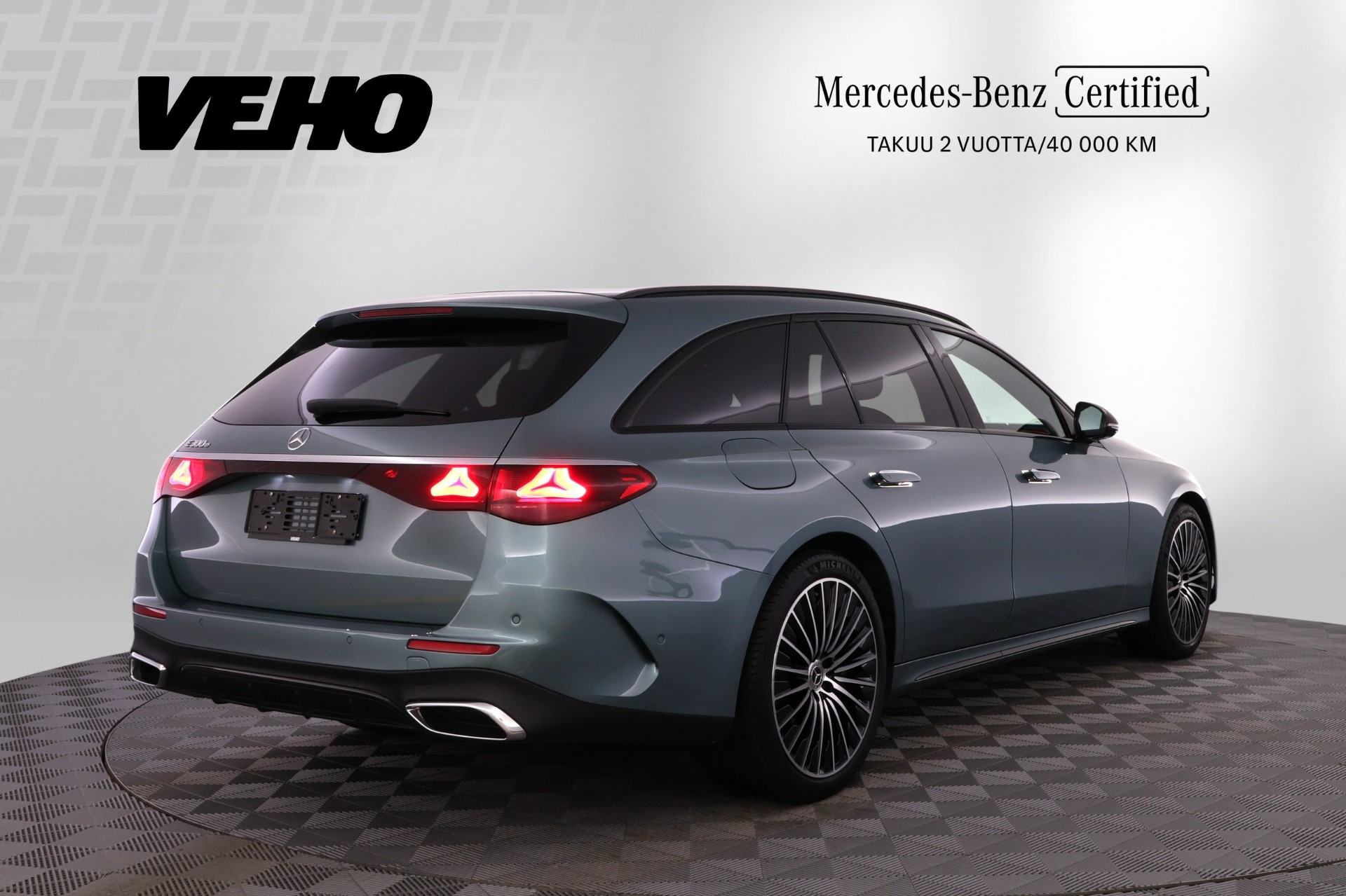 Mercedes-Benz E 300 e T A AMG 2024, photo 5/31