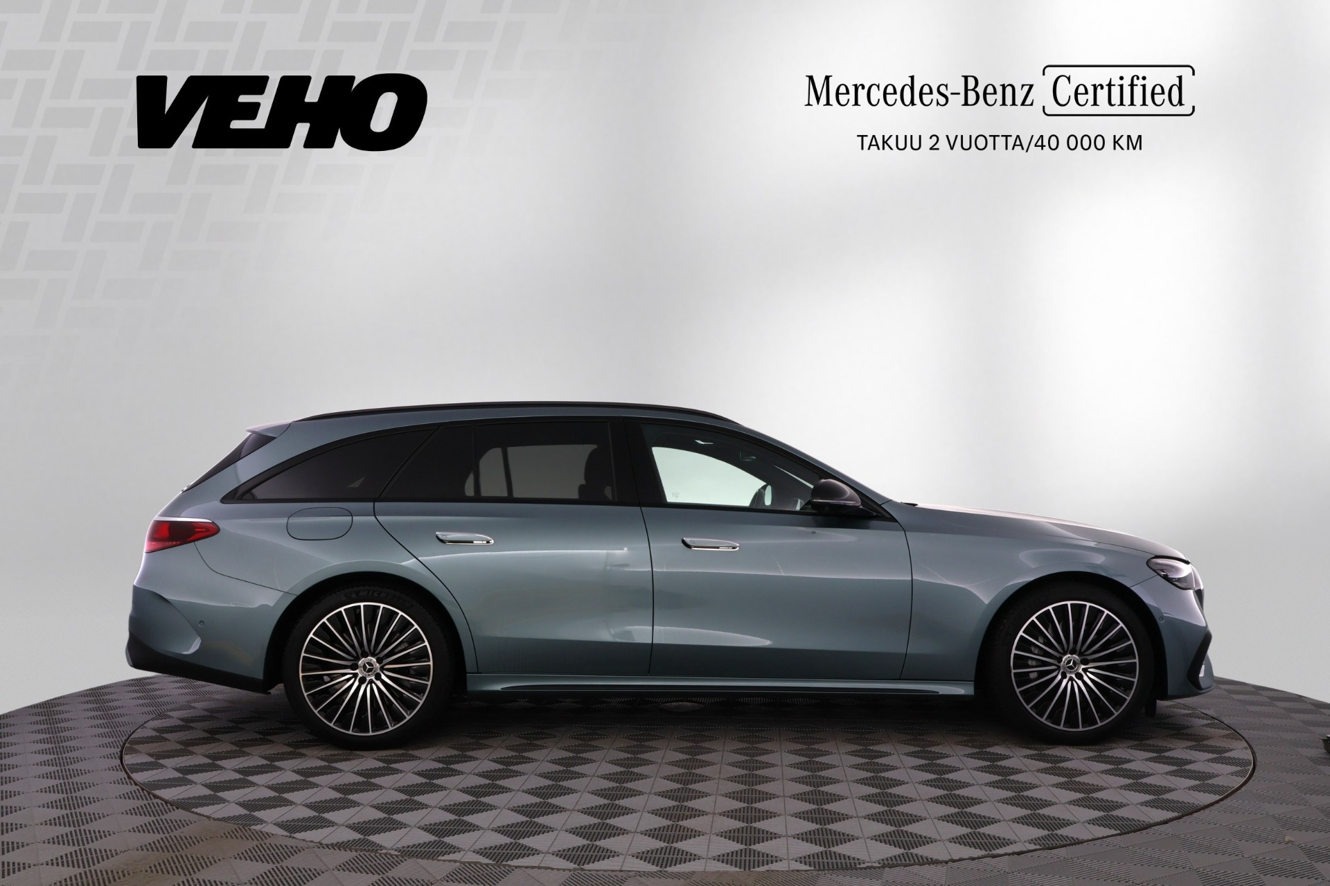 Mercedes-Benz E 300 e T A AMG 2024, photo 6/31