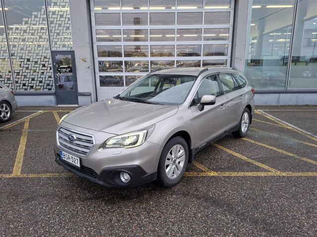 SUBARU Outback 2015