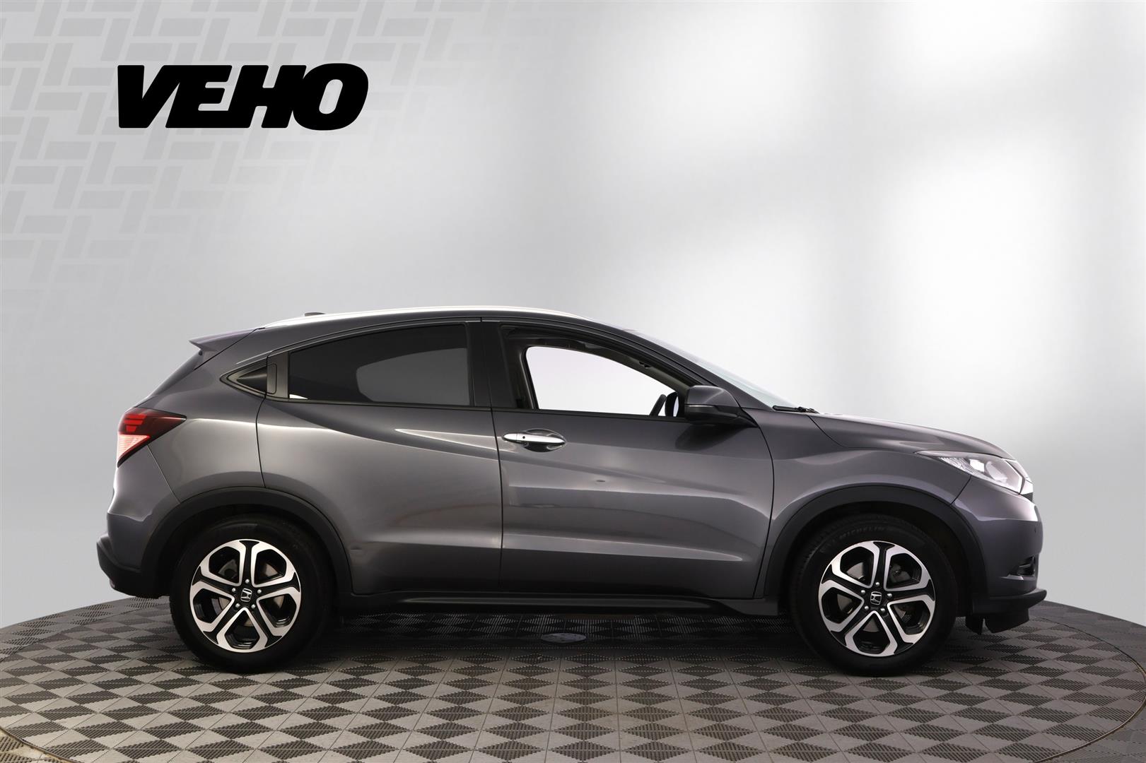 Honda HR-V 1,5 Executive CVT 2016, photo 6/35