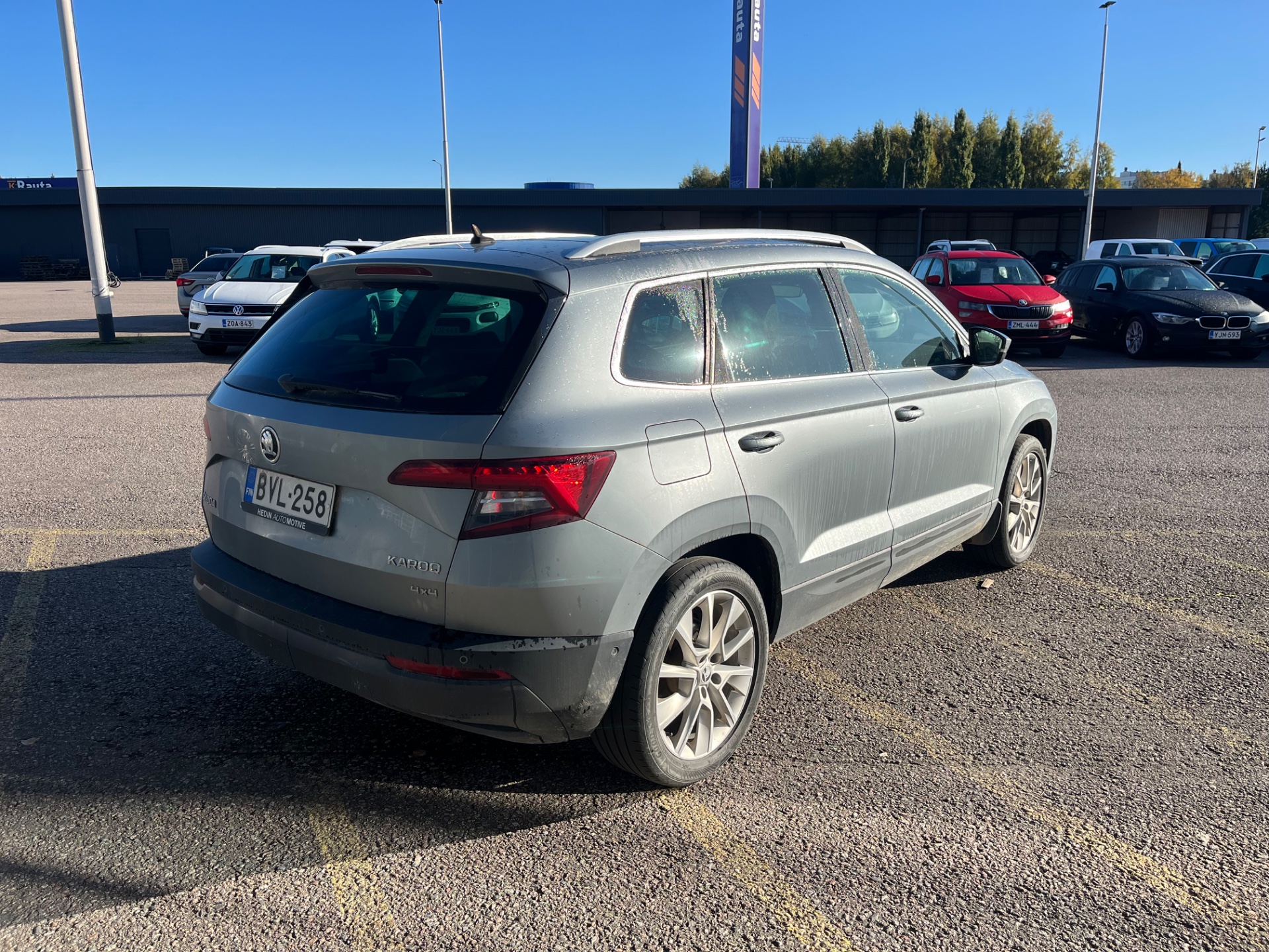 Skoda Karoq 2018, photo 2/3