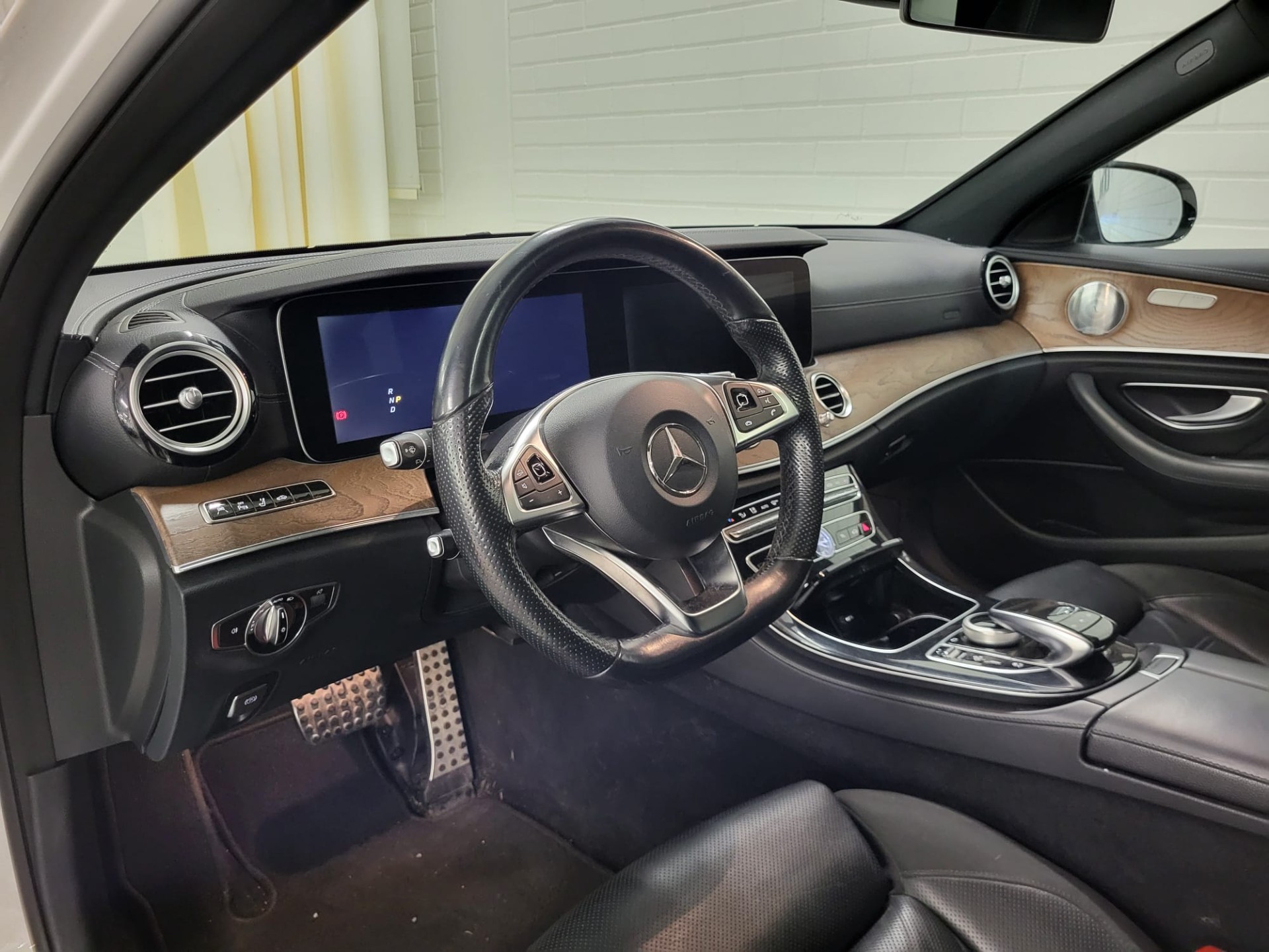 Mercedes-Benz E 2017, photo 3/4