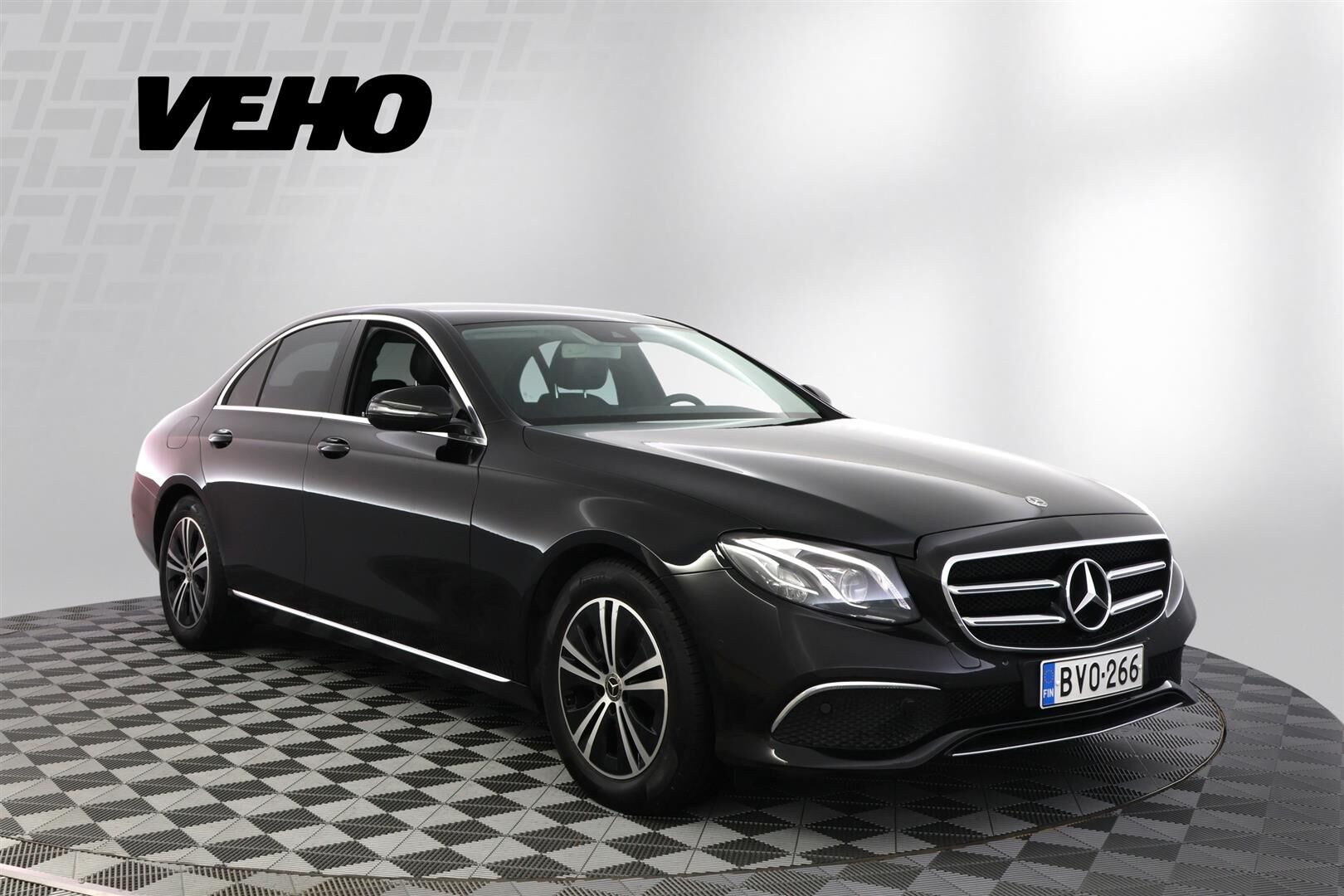 Mercedes-Benz E 2019, bild 7/26