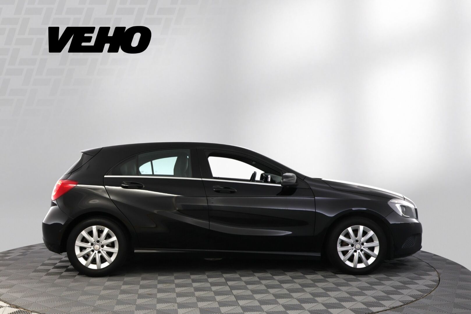Mercedes-Benz A 2015, photo 6/26
