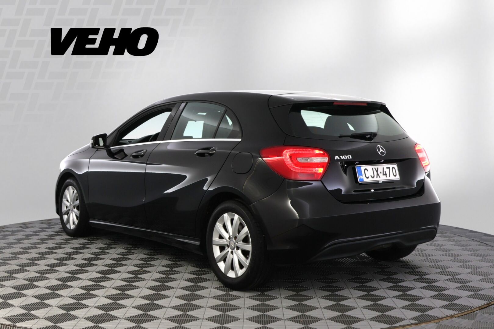Mercedes-Benz A 2015, photo 3/26
