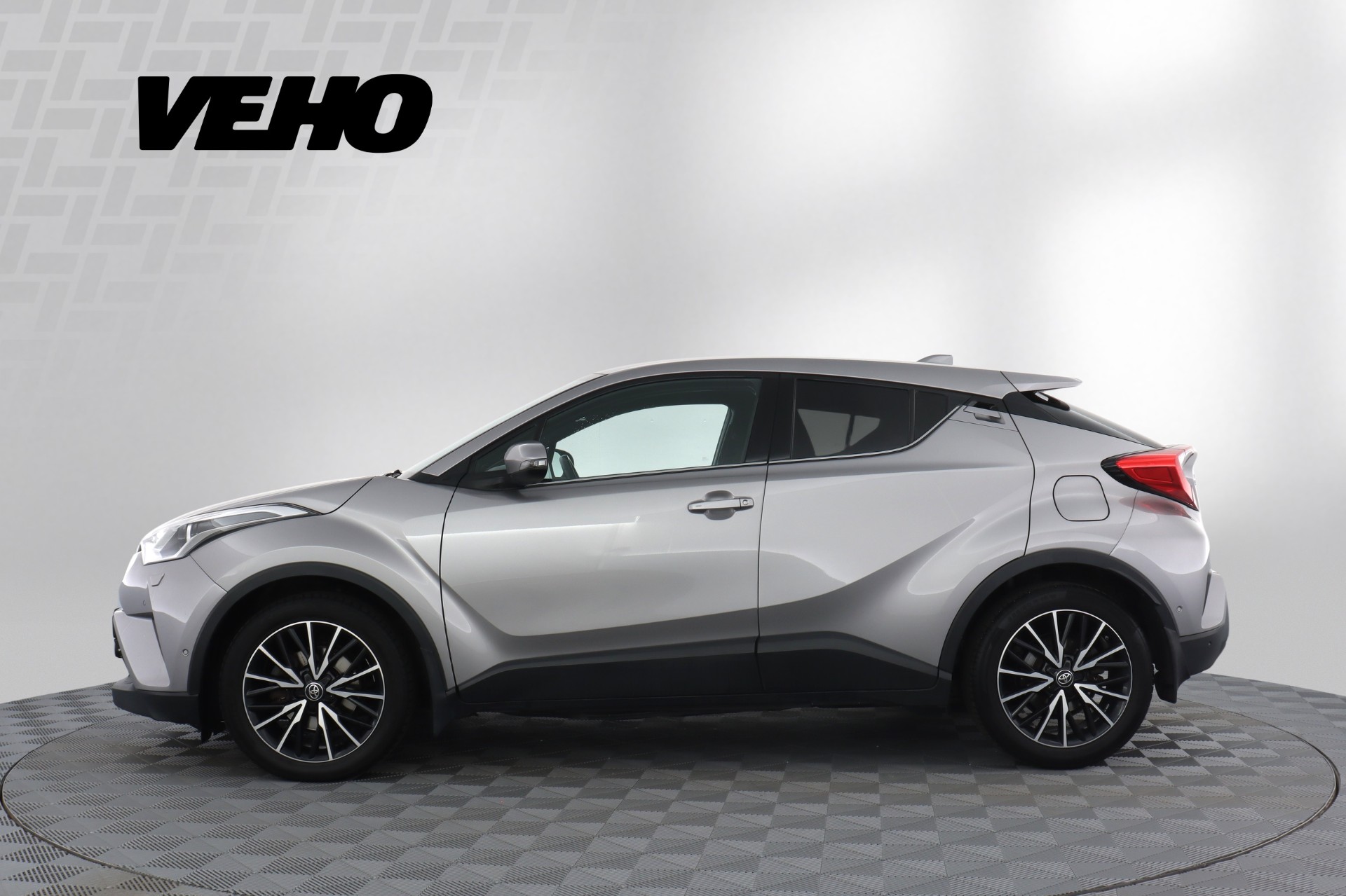 Toyota C-HR 2017, photo 2/27