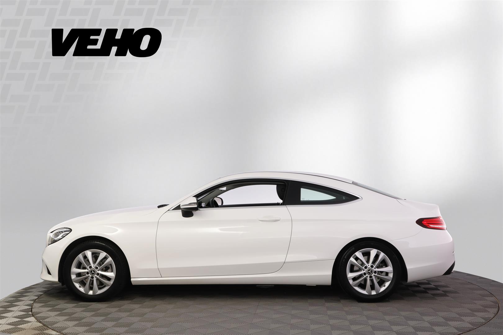 Mercedes-Benz C 200 4Matic A Coupé 2019, kuva 2/35