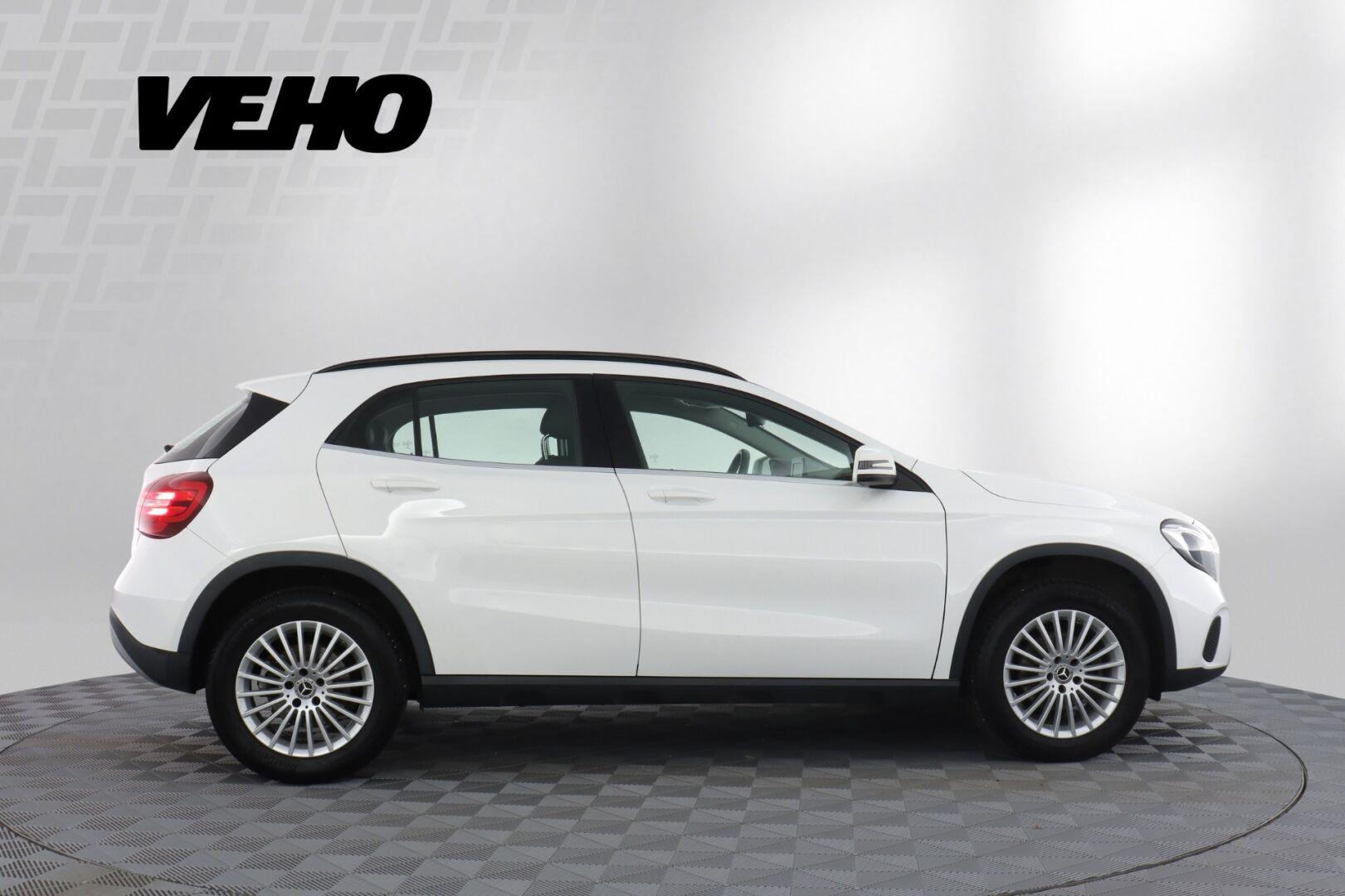 Mercedes-Benz GLA 180 A Premium Business 2019, bild 6/24