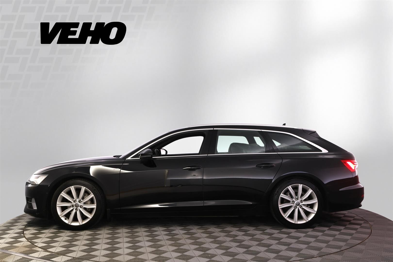 Audi A6 2019, bild 2/37