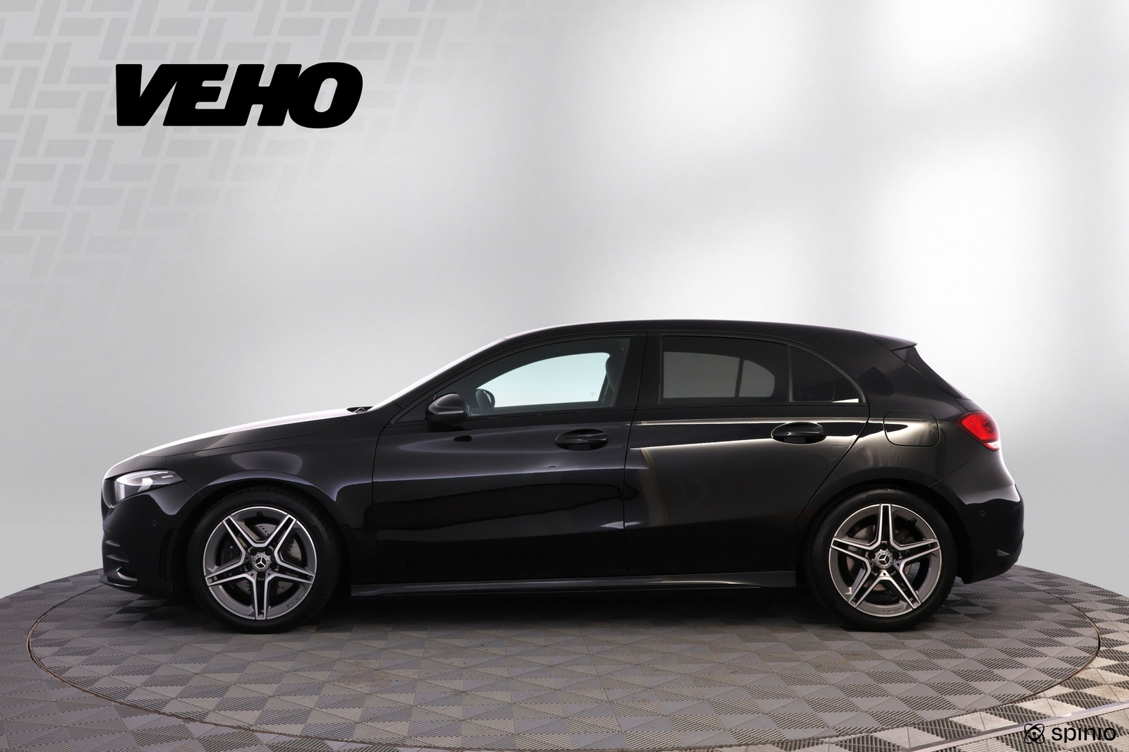 Mercedes-Benz A 2019, photo 2/33