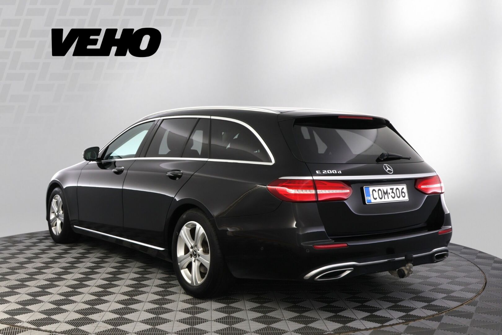 Mercedes-Benz E 200 d T A 2018, bild 3/18