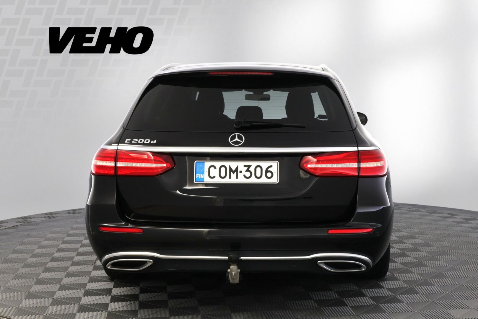Mercedes-Benz E 200 d T A 2018, bild 4/18
