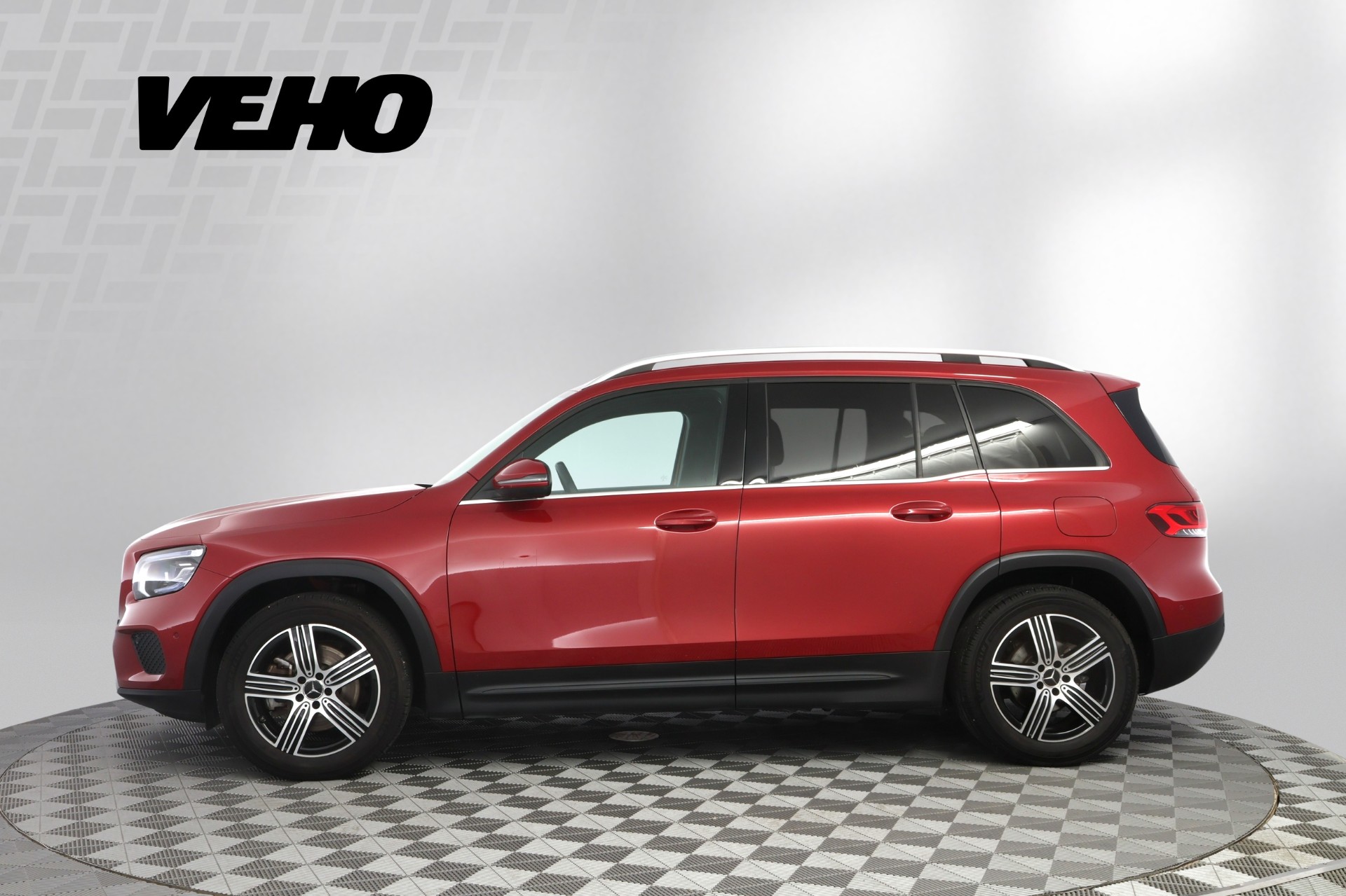 Mercedes-Benz GLB 2020, kuva 2/36