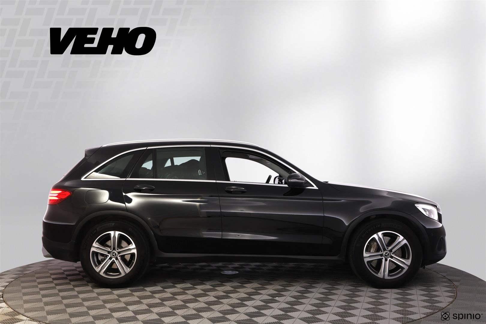 Mercedes-Benz GLC 2017, kuva 6/42
