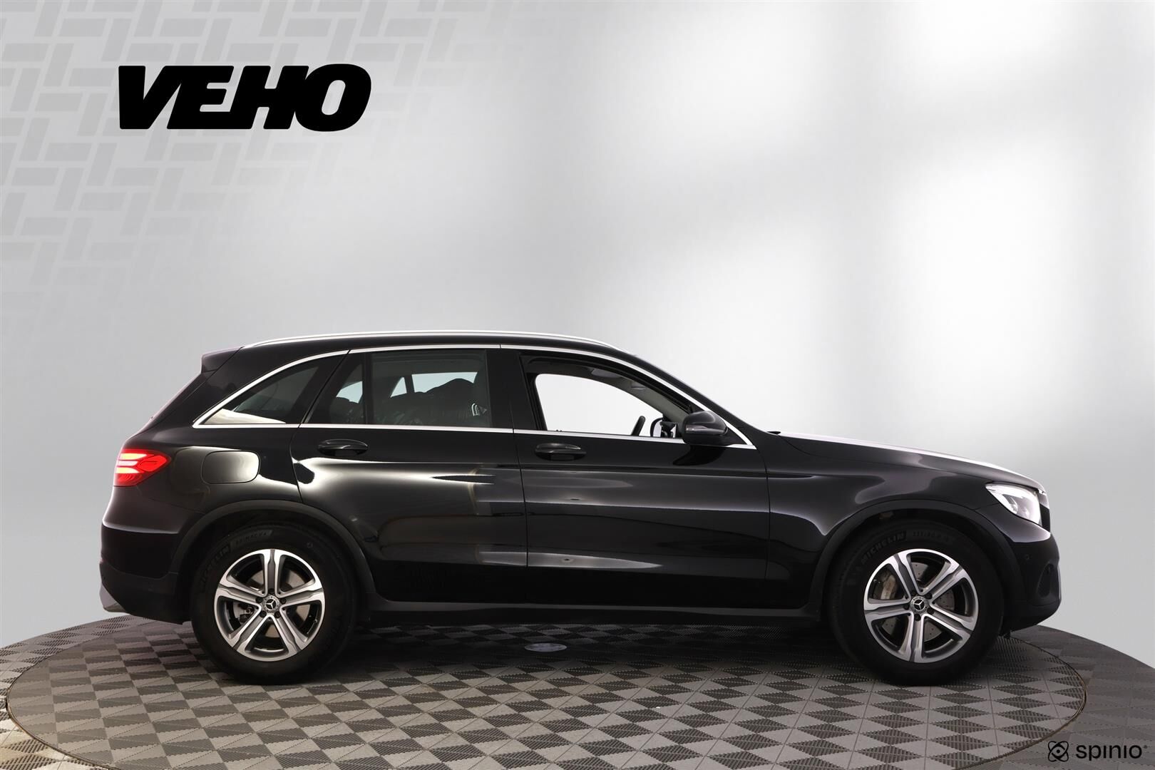Mercedes-Benz GLC 2017, bild 6/42