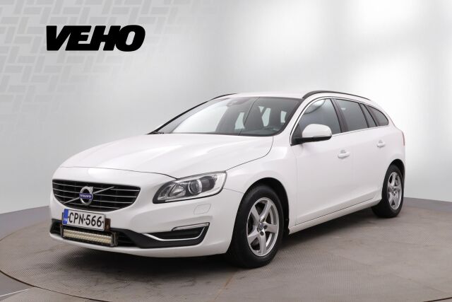 VOLVO V60 2015