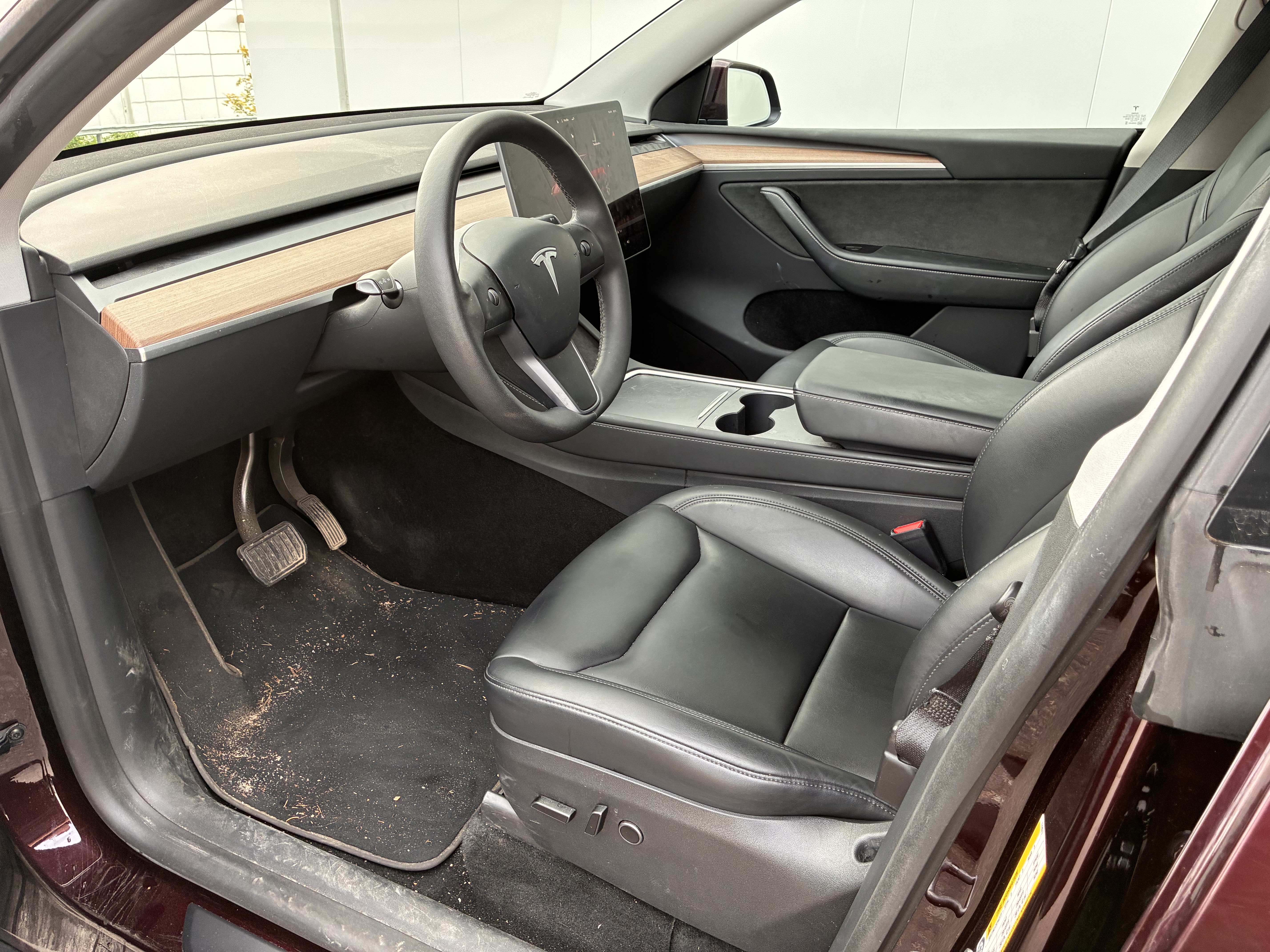 Tesla Model Y Long Range 2023, photo 6/8