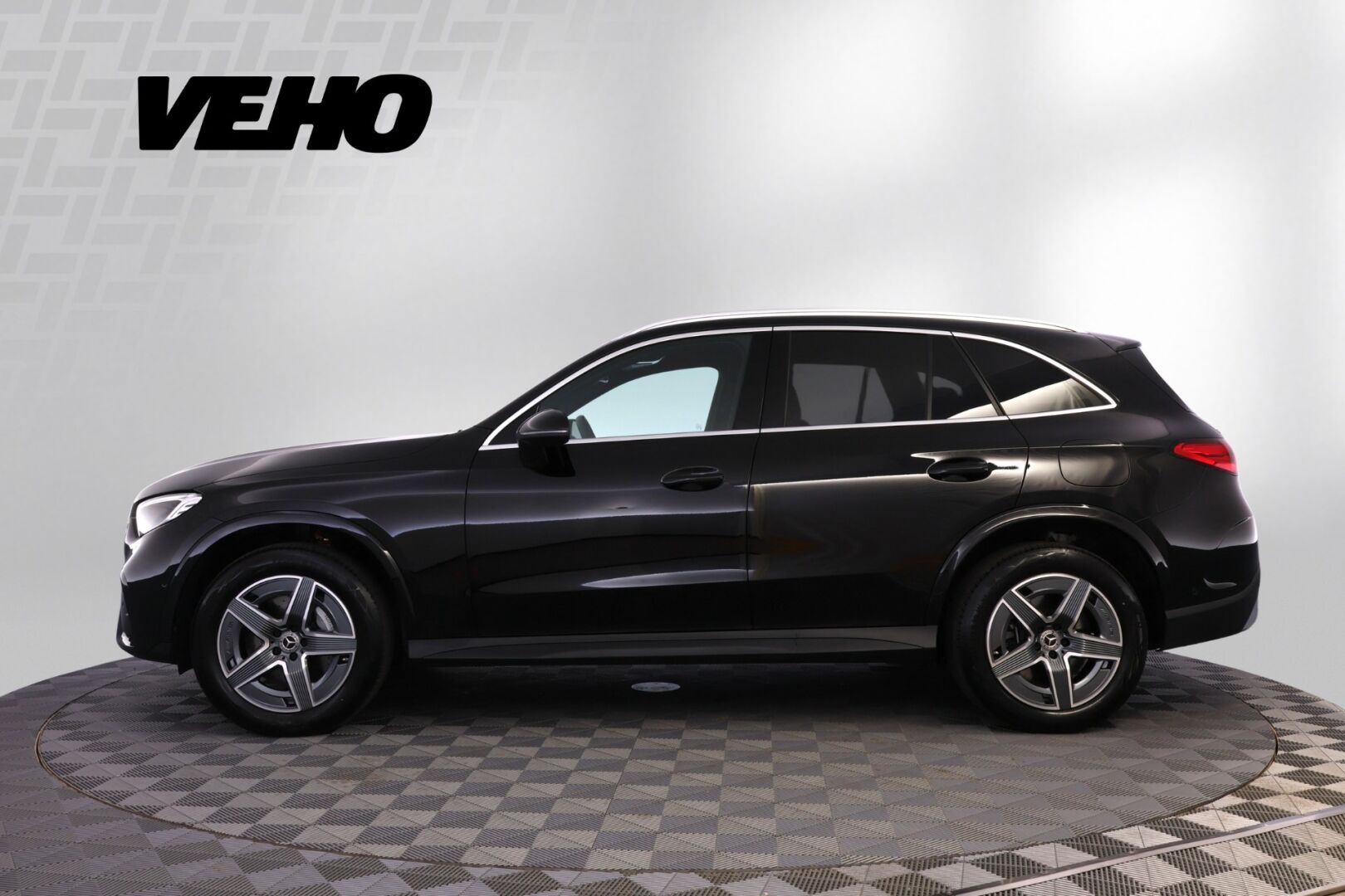 Mercedes-Benz GLC 2024, photo 2/31