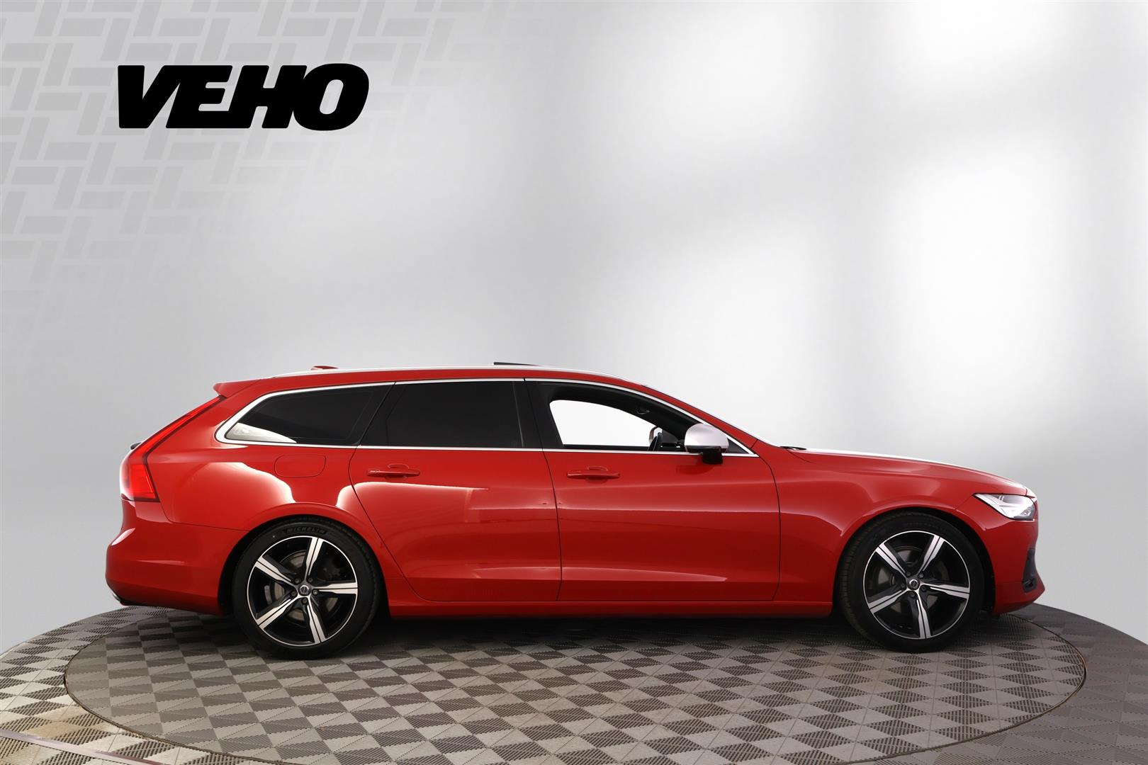 Volvo V90 D5 AWD R-Design aut 2017, kuva 6/35