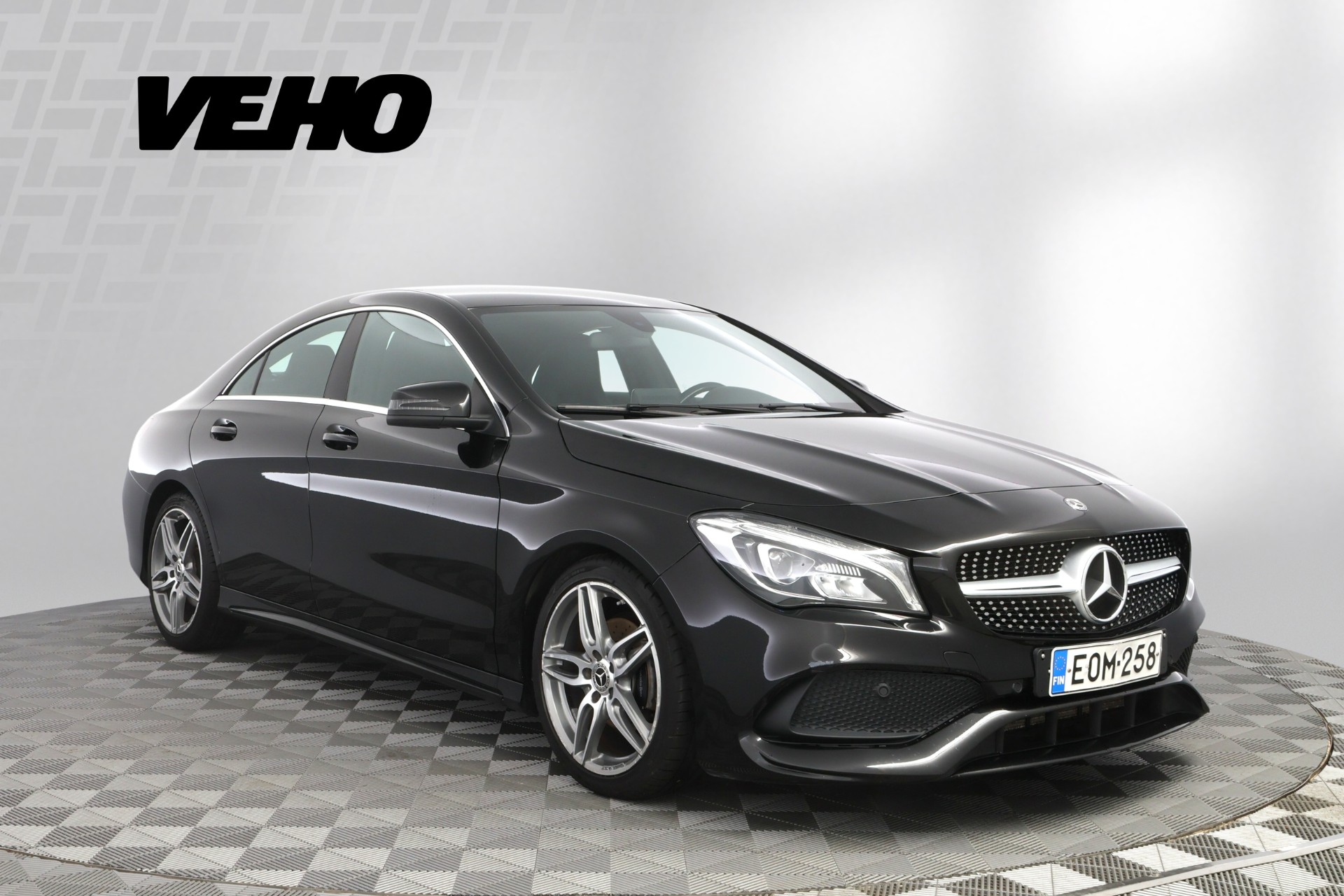 Mercedes-Benz CLA 180 A Business AMG 2017, photo 7/32