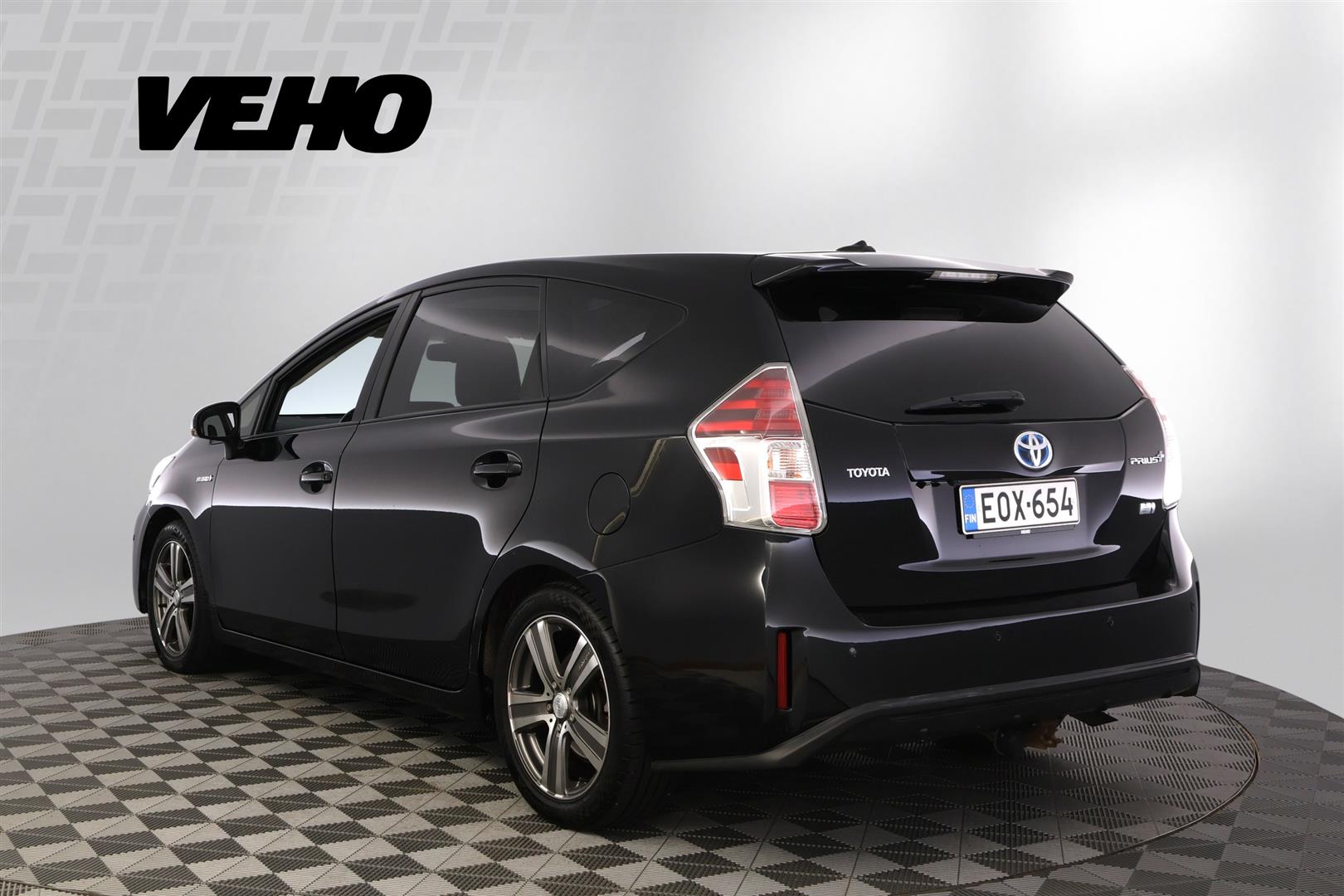 Toyota Prius+ Active 2015, photo 3/37