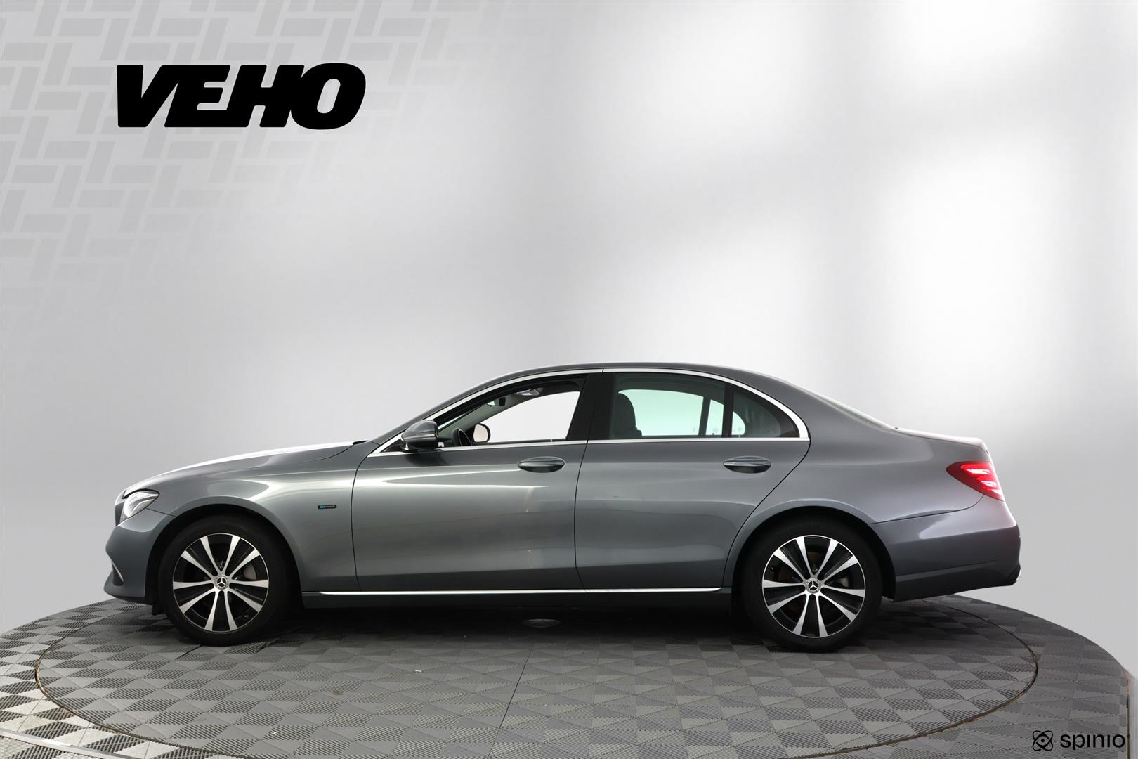 Mercedes-Benz E 2019, photo 2/25