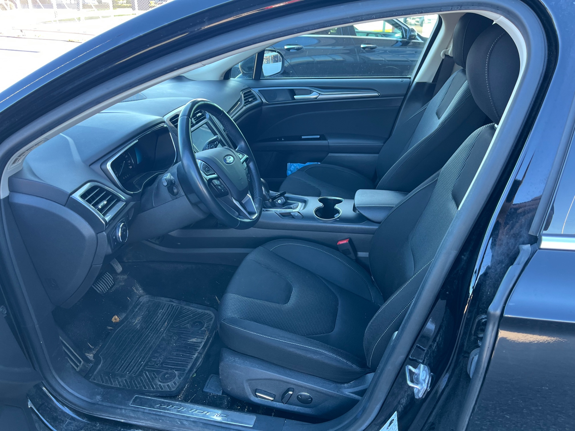 Ford Mondeo 2019, photo 3/3