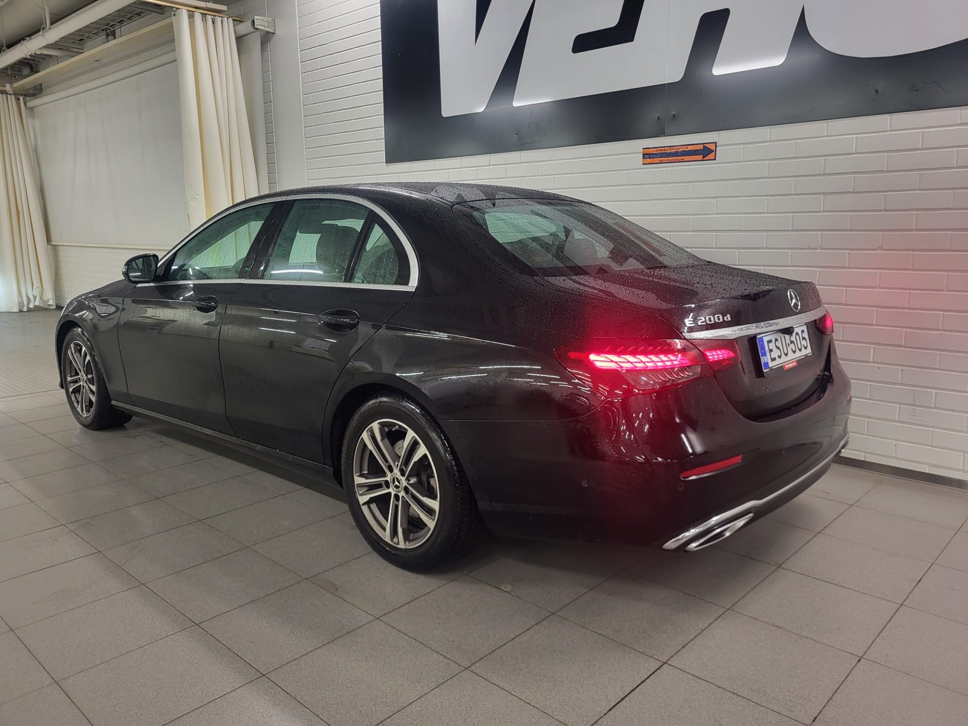 Mercedes-Benz E 200 d A Avantgarde 2021, kuva 2/5