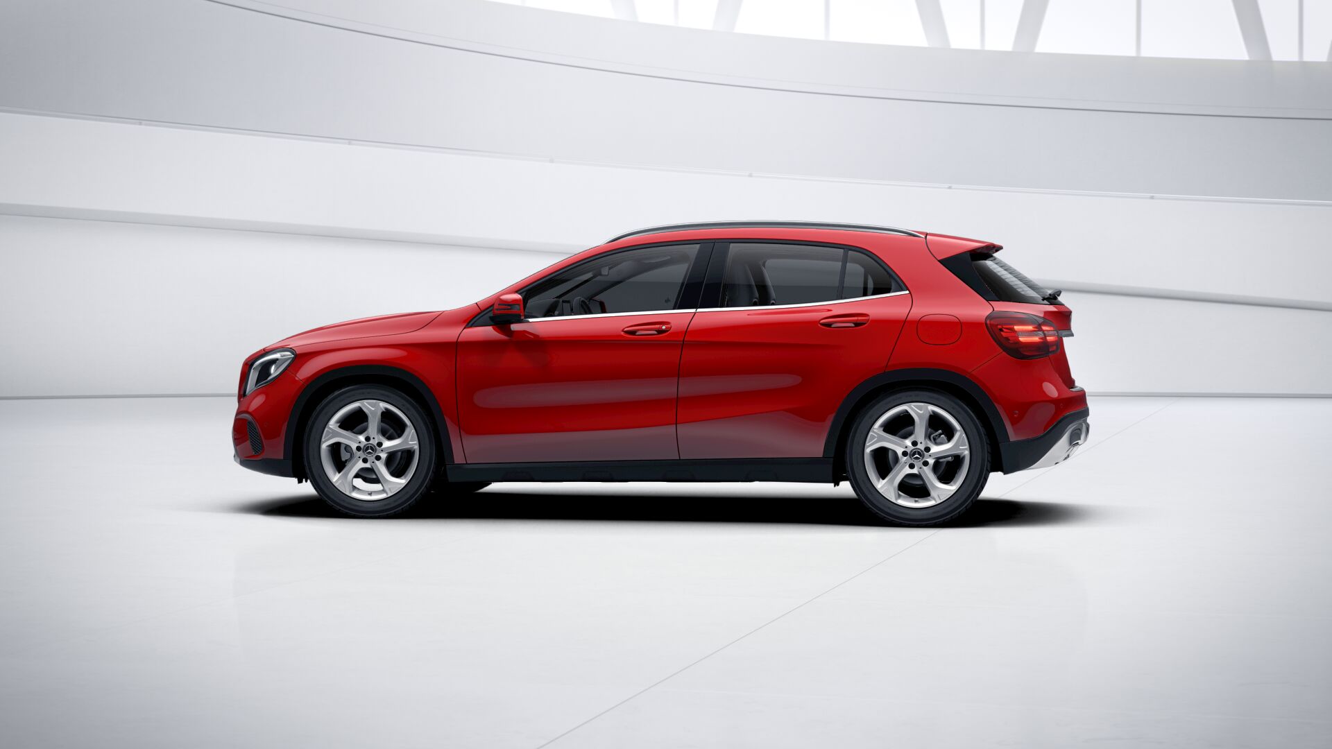 Mercedes-Benz GLA 180 A 2018, bild 2/11
