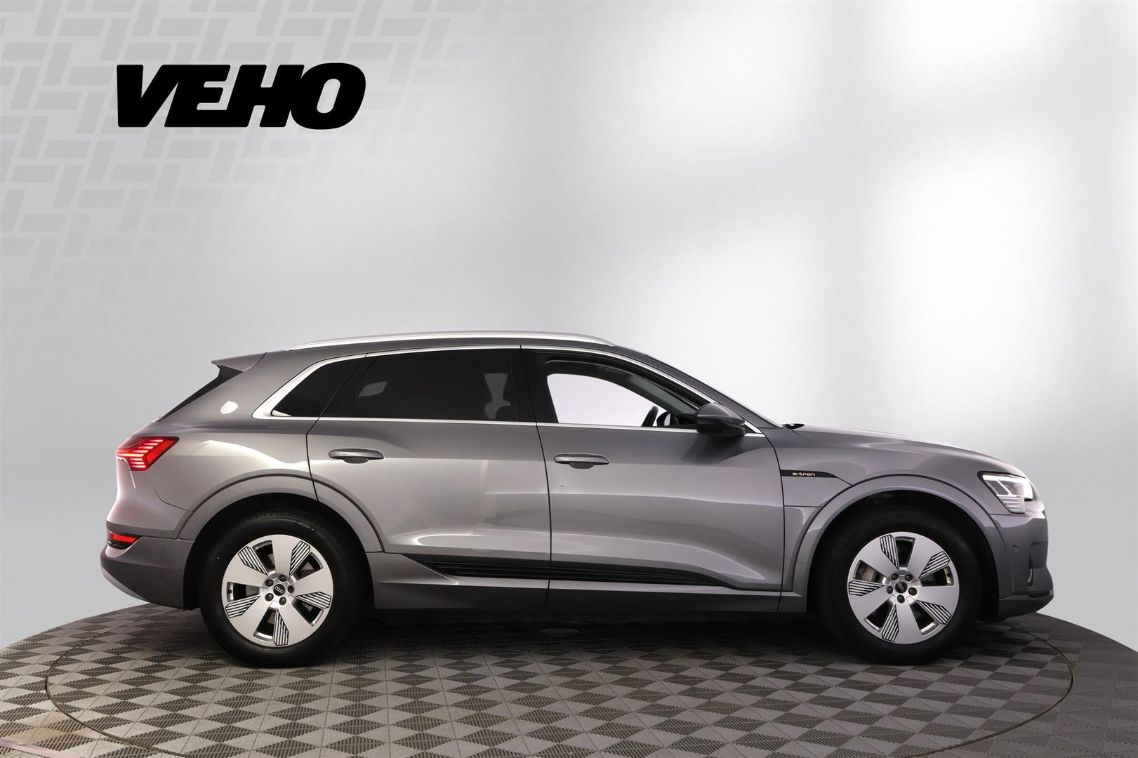 Audi e-tron 50 quattro 2021, photo 6/33