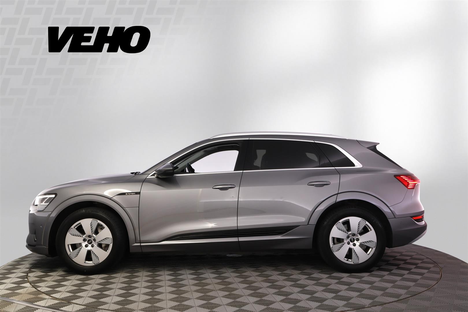 Audi e-tron 50 quattro 2021, photo 2/33