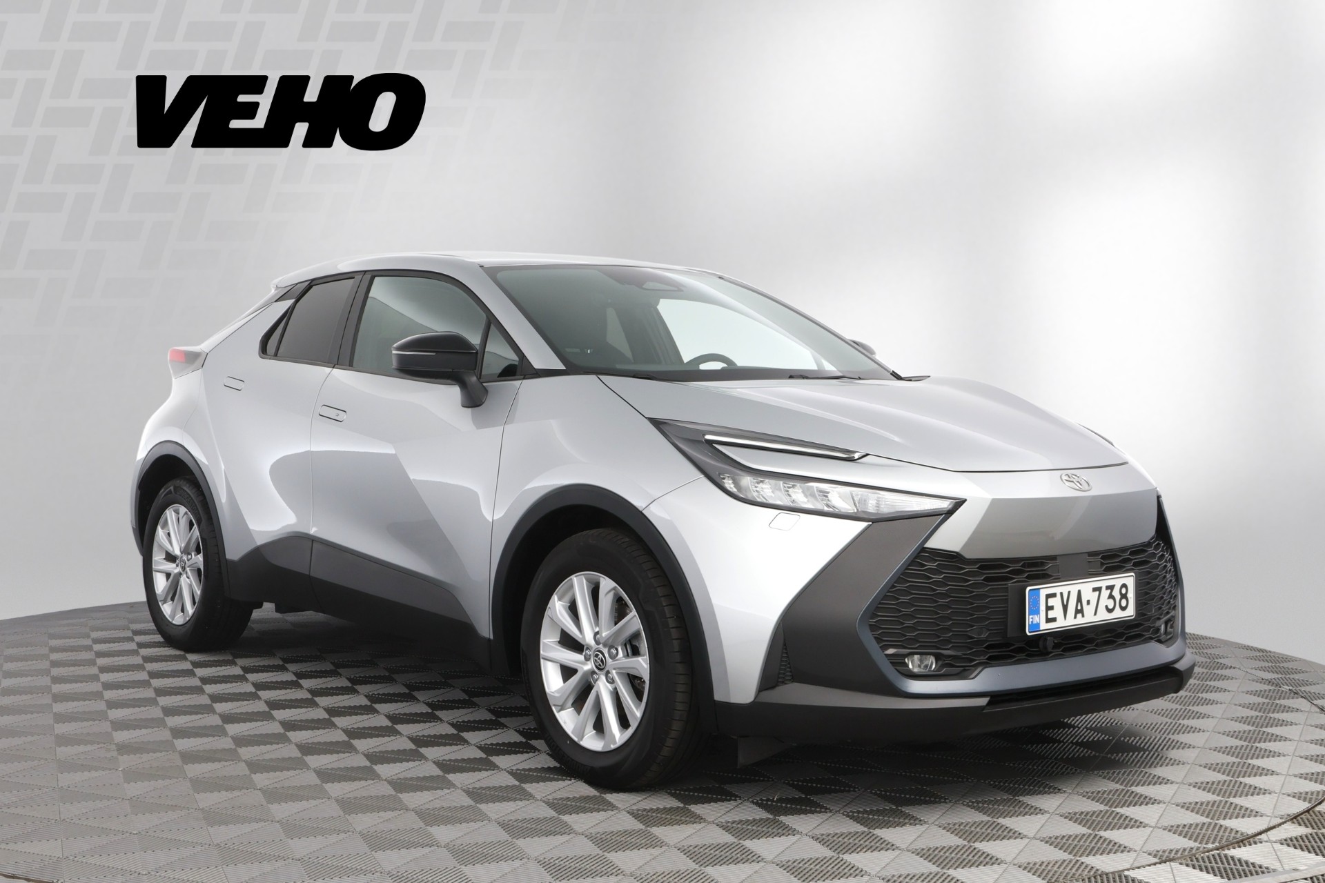 Toyota C-HR 1,8 Hybrid Active Plus 2024, photo 6/35