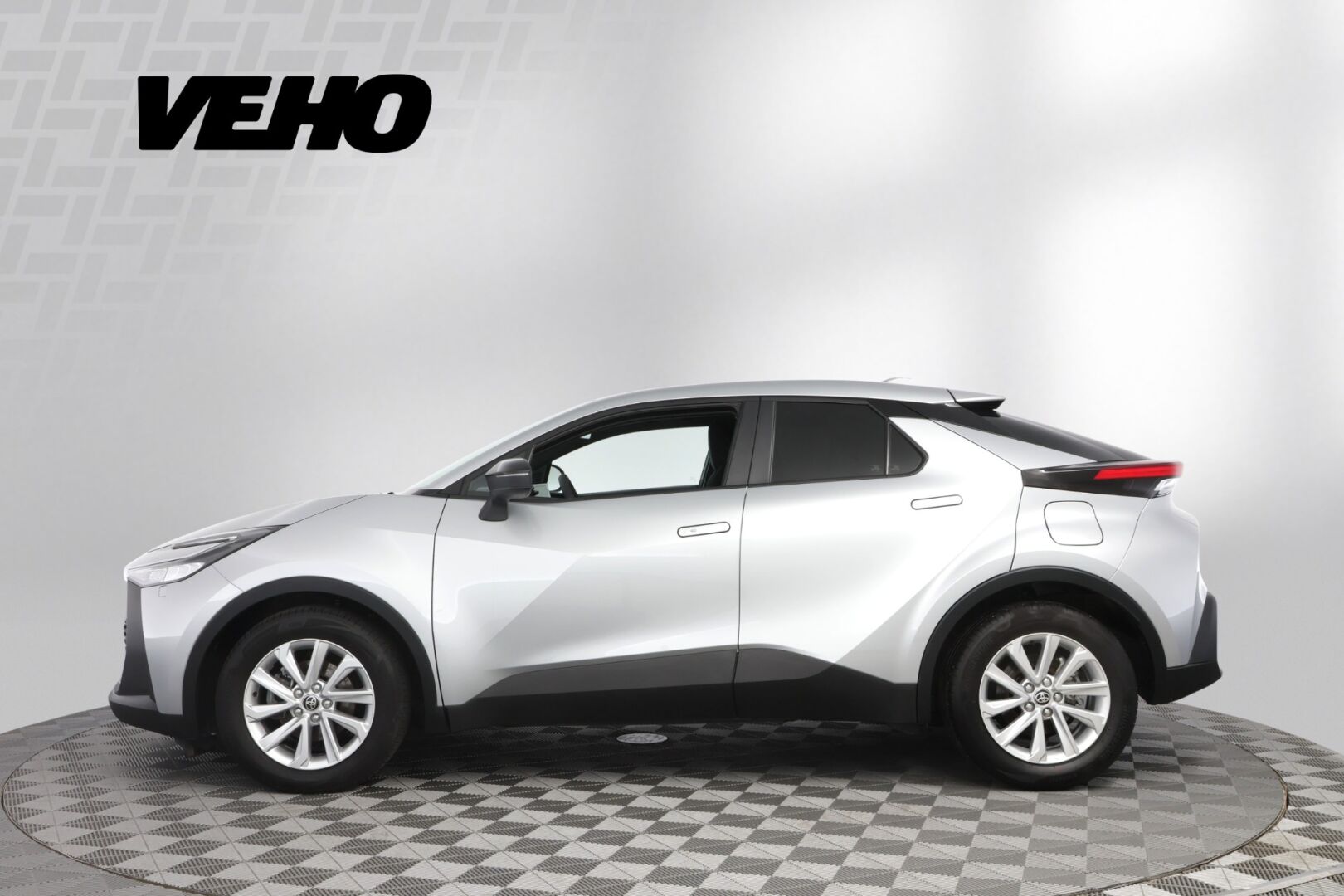 Toyota C-HR 1,8 Hybrid Active Plus 2024, bild 2/35