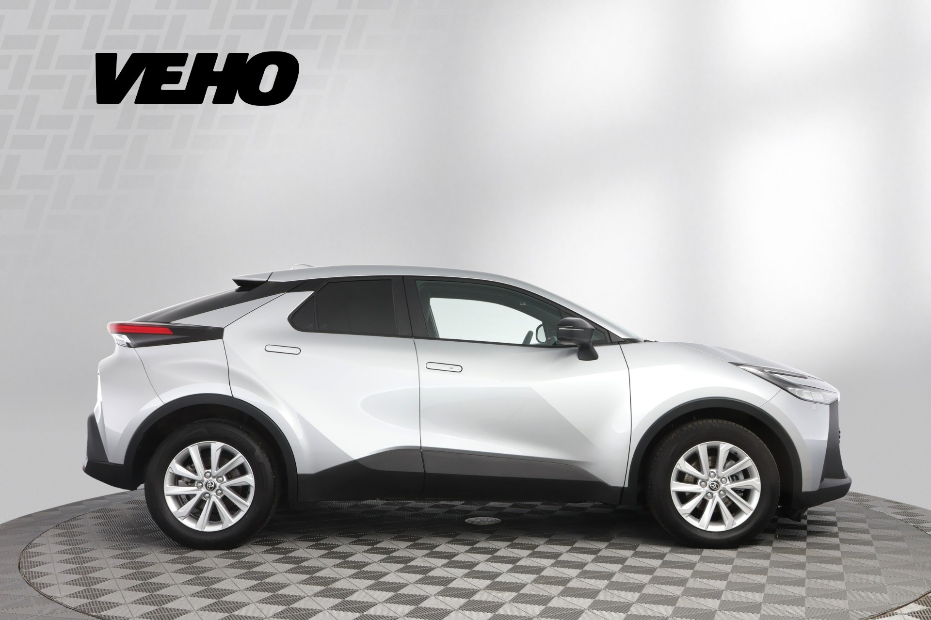 Toyota C-HR 1,8 Hybrid Active Plus 2024, photo 5/35