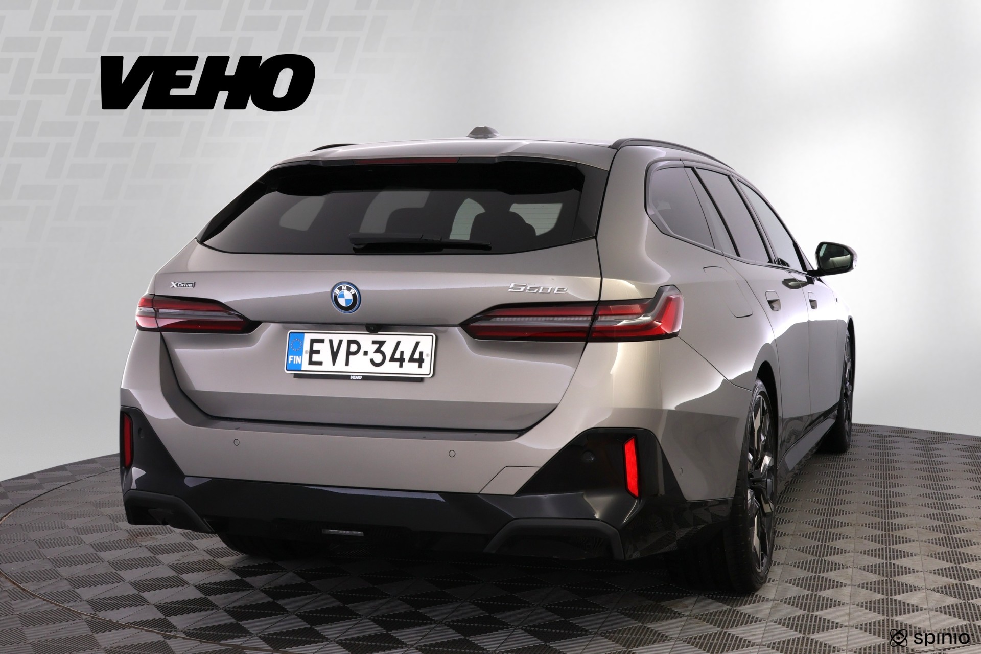 BMW 550 2024, kuva 5/39