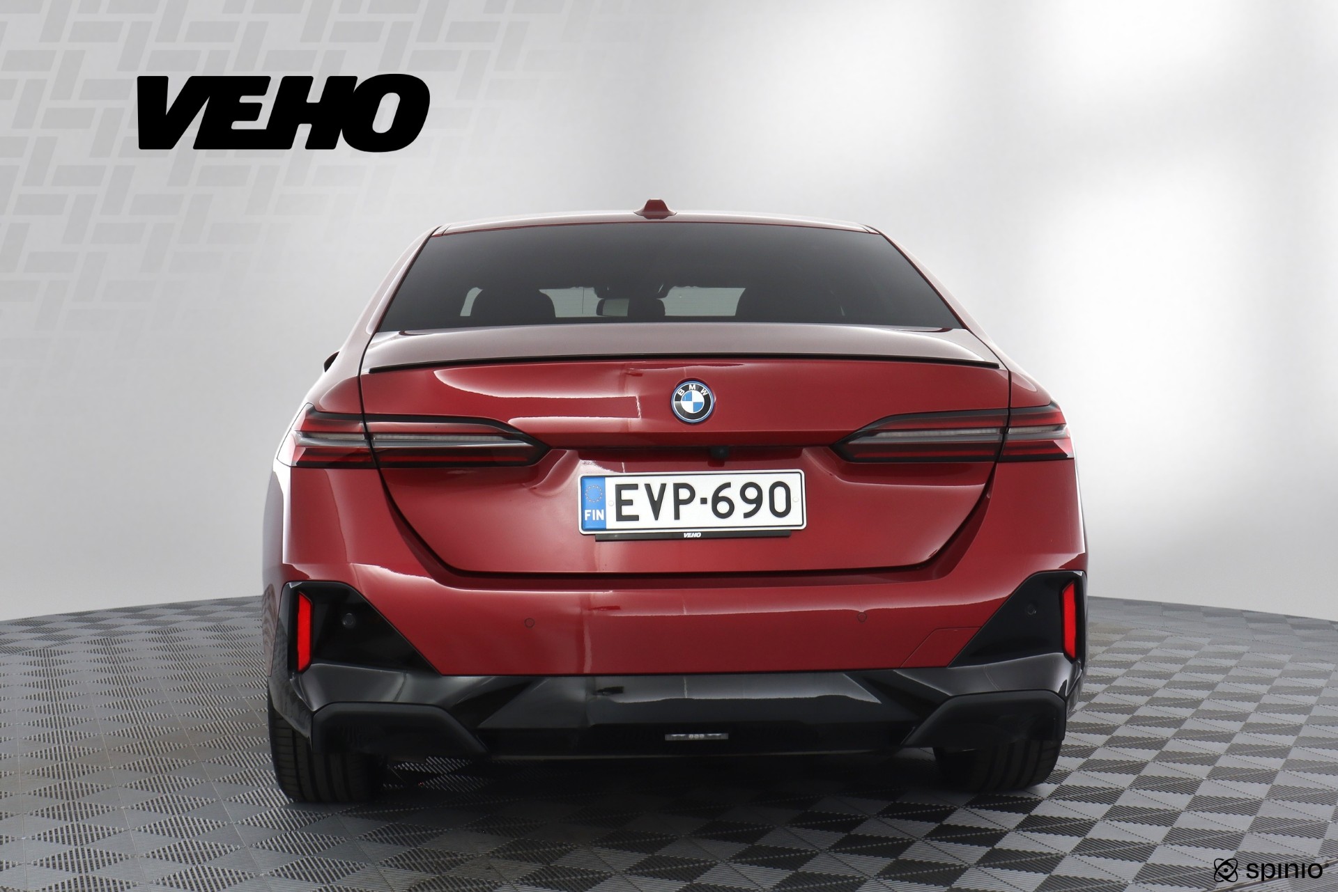 BMW 550 2024, kuva 4/35