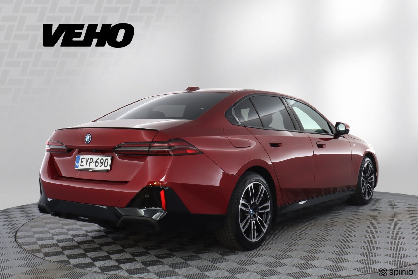 BMW 550 2024, bild 5/35