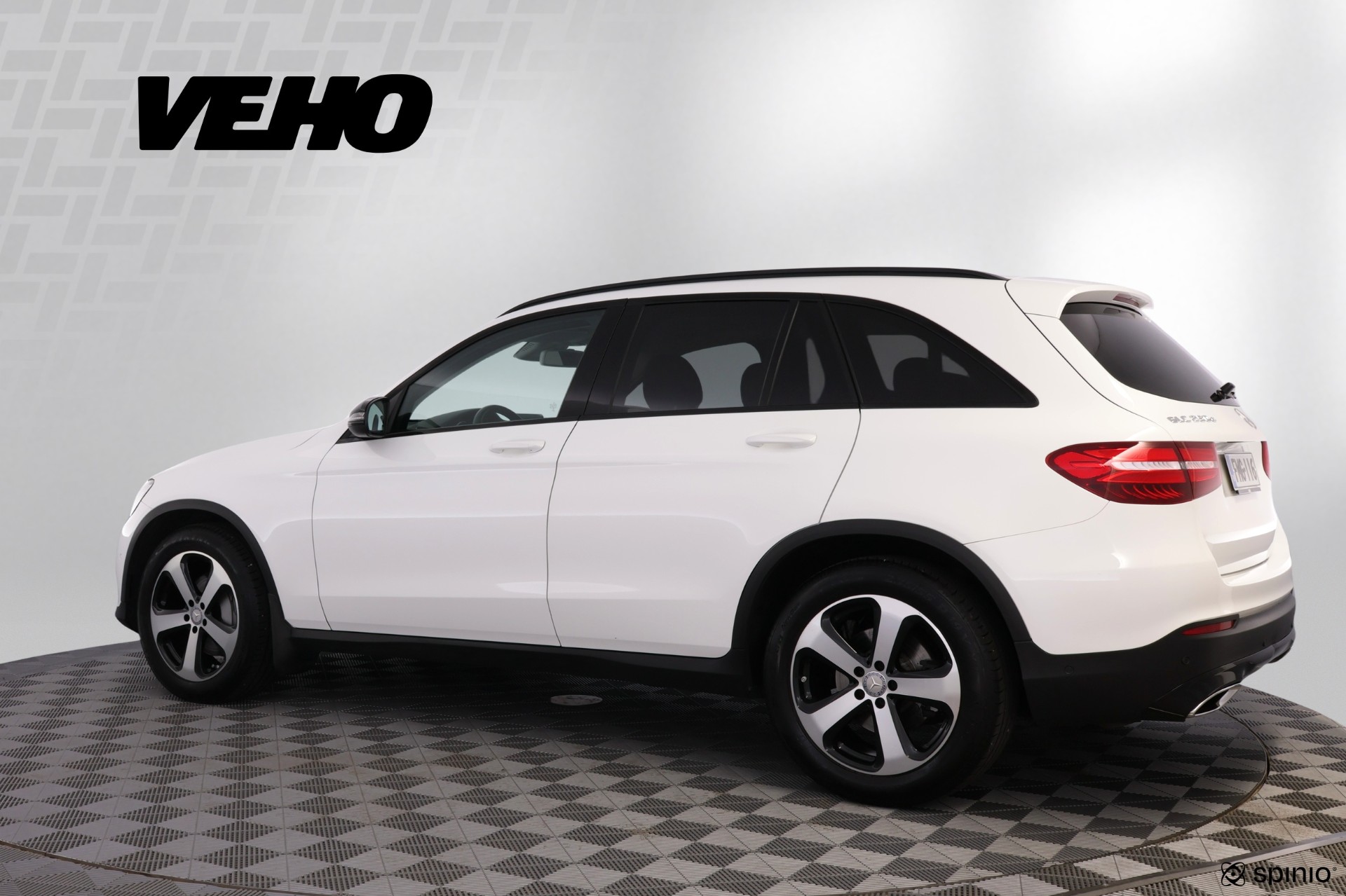 Mercedes-Benz GLC 2016, kuva 3/30