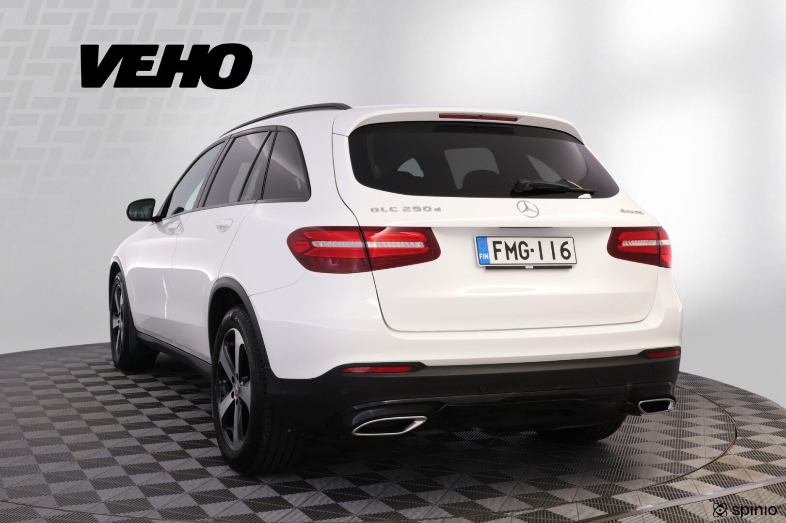 Mercedes-Benz GLC 2016, bild 4/30