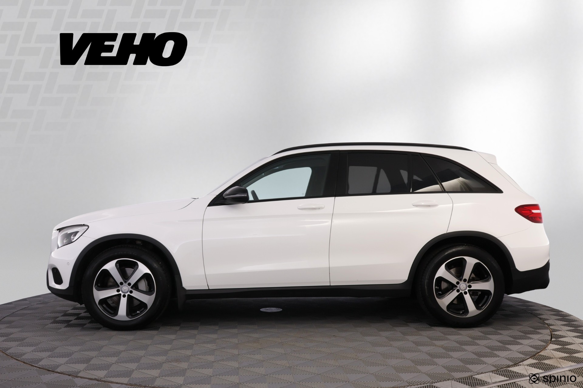 Mercedes-Benz GLC 2016, kuva 2/30