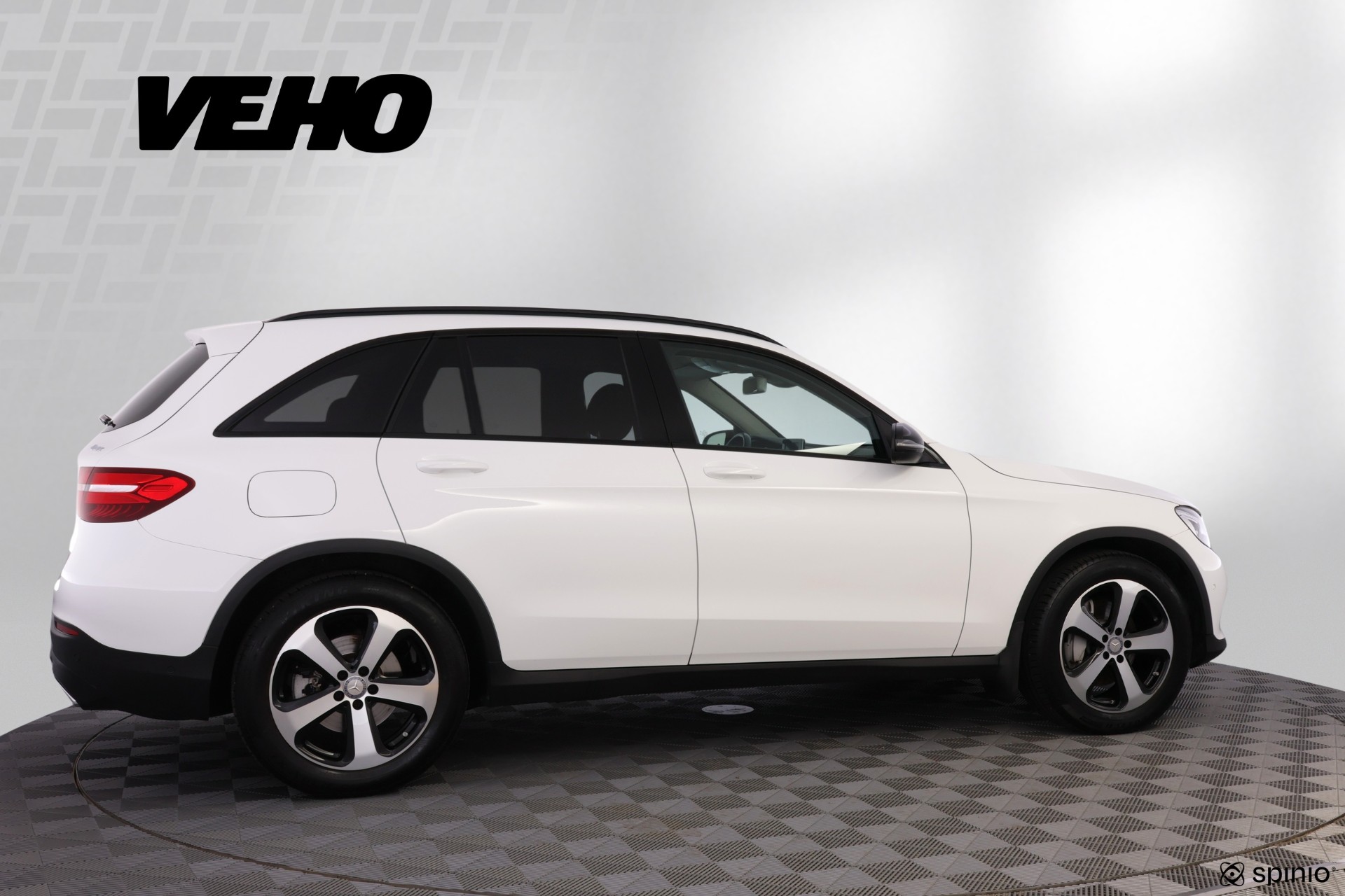 Mercedes-Benz GLC 2016, kuva 6/30