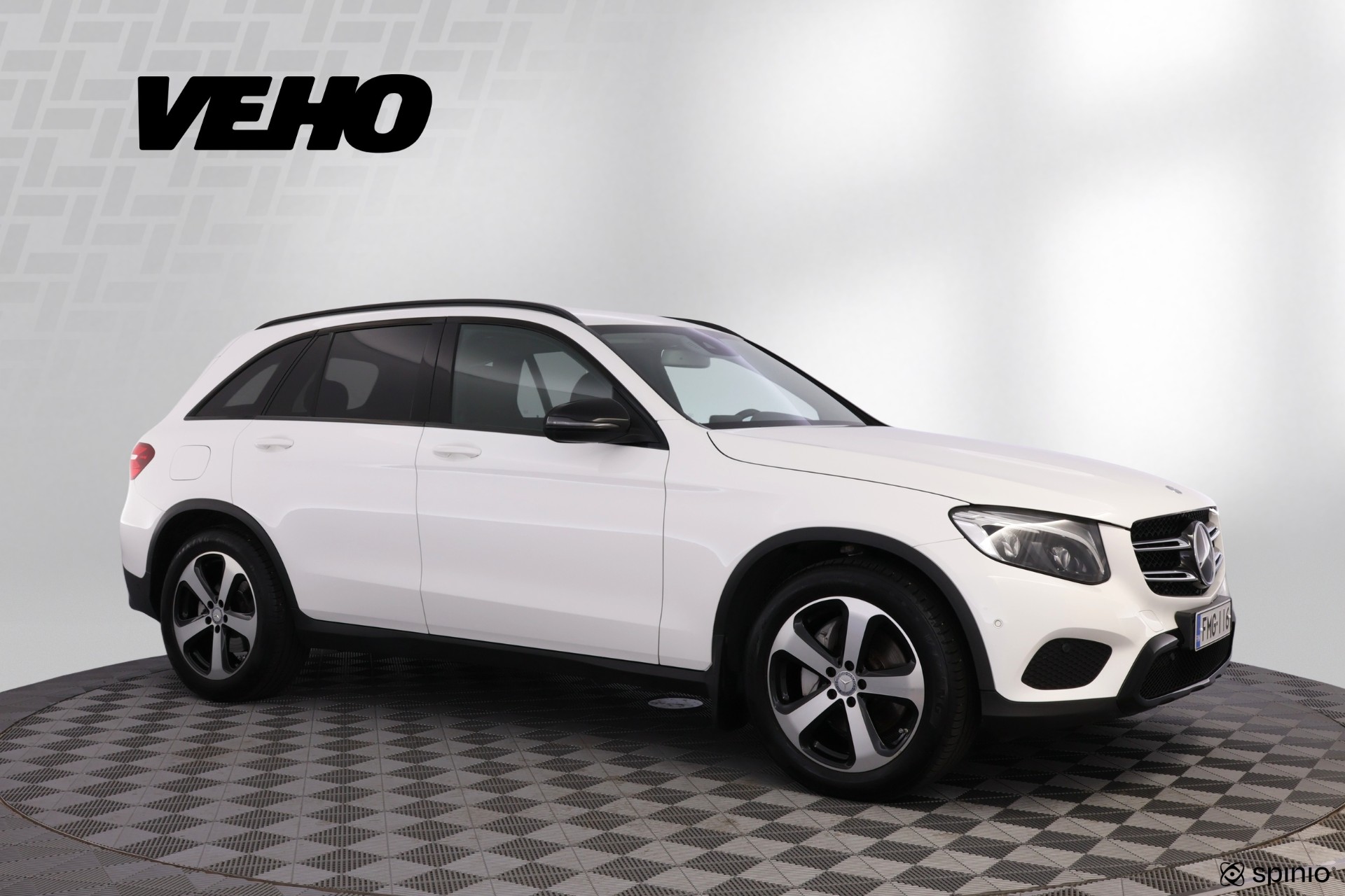 Mercedes-Benz GLC 2016, kuva 7/30