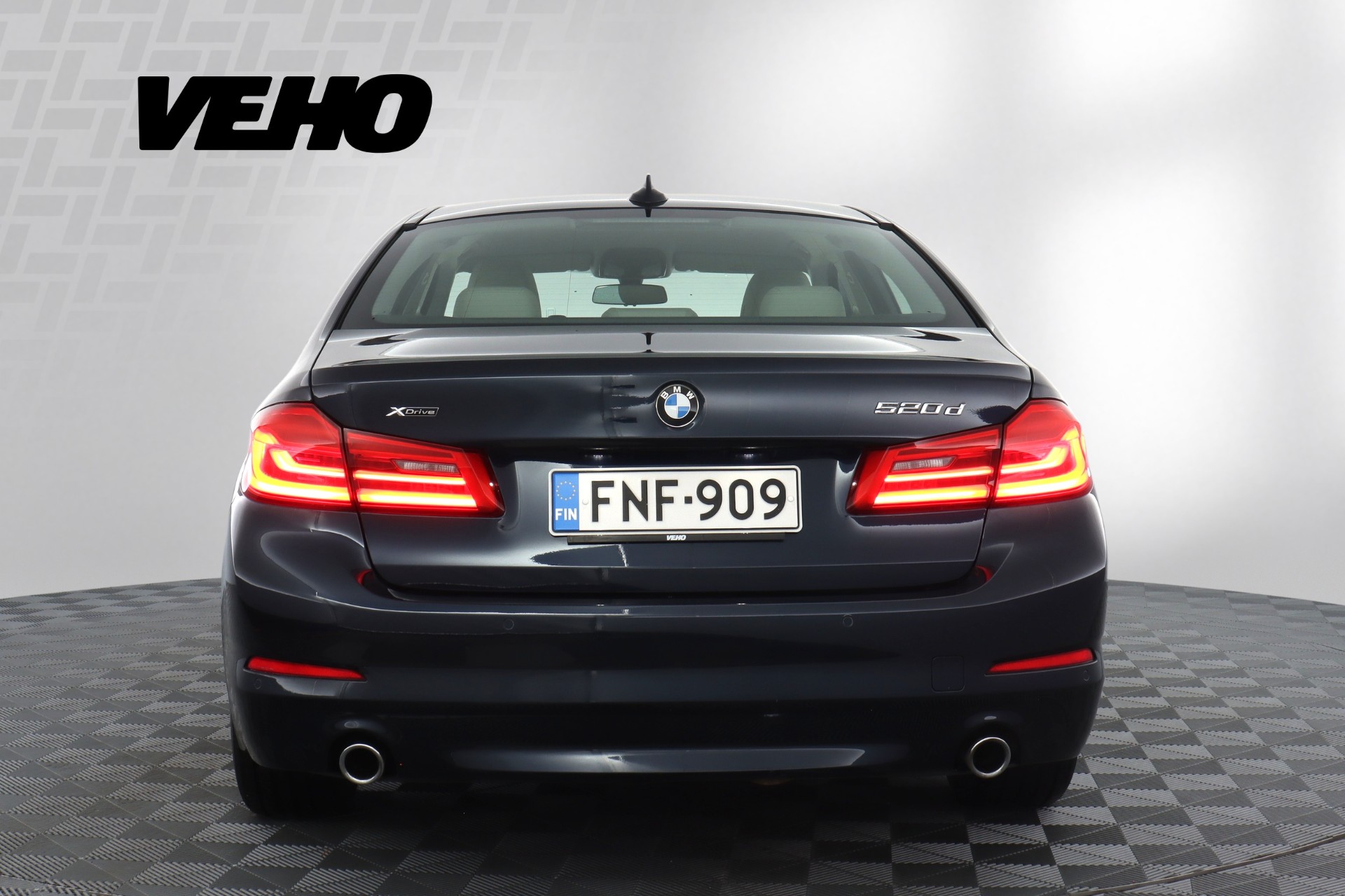 BMW 520 G30 Sedan 520d A xDrive Business 2018, kuva 3/23