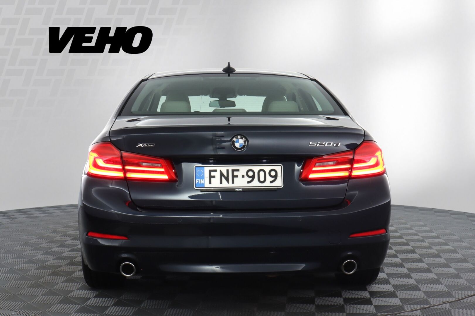 BMW 520 G30 Sedan 520d A xDrive Business 2018, bild 3/23