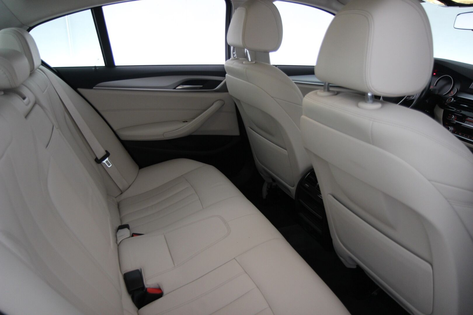 BMW 520 G30 Sedan 520d A xDrive Business 2018, bild 7/23