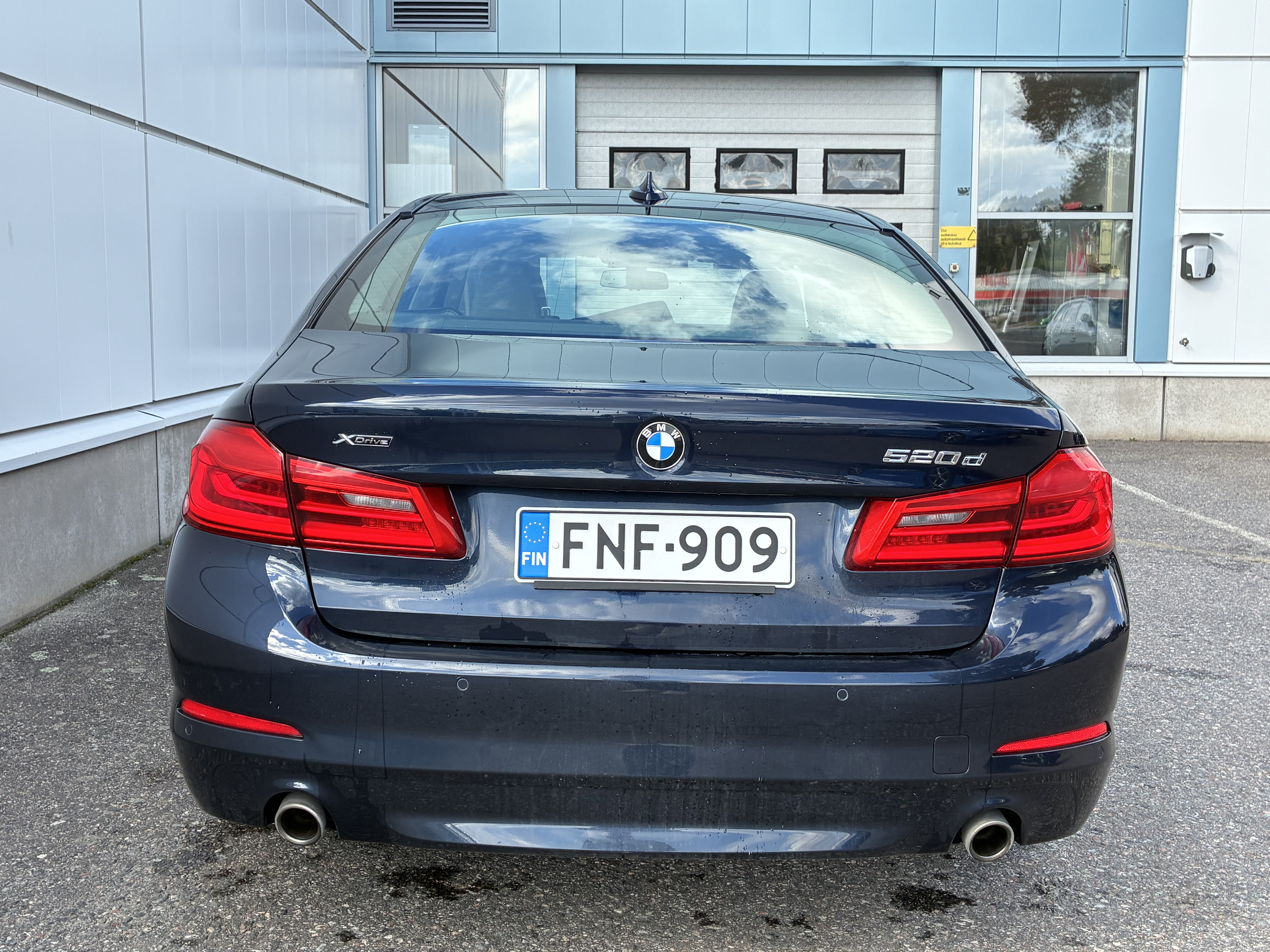 BMW 520 G30 Sedan 520d A xDrive Business 2018, photo 3/12