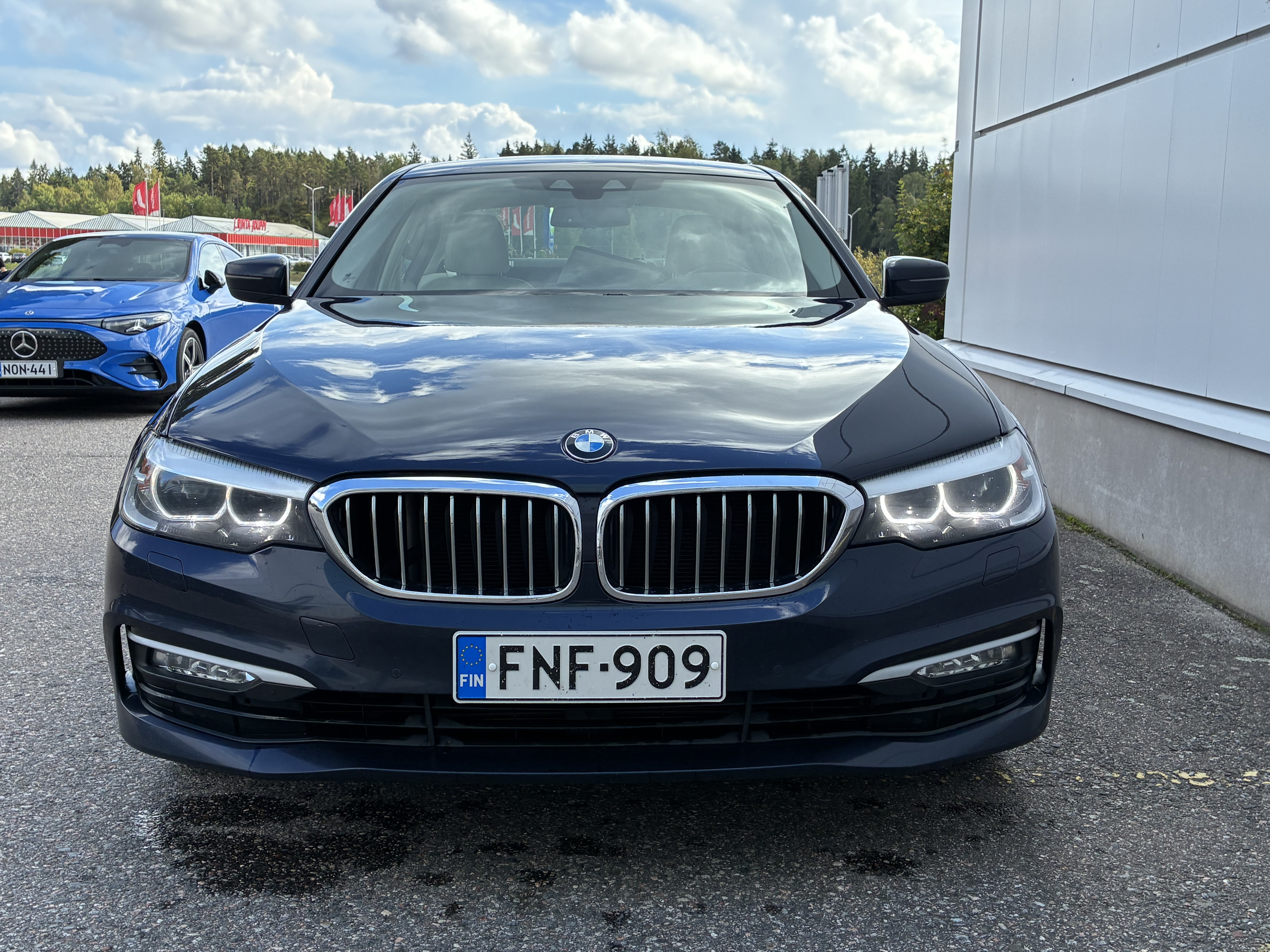 BMW 520 G30 Sedan 520d A xDrive Business 2018, photo 6/12