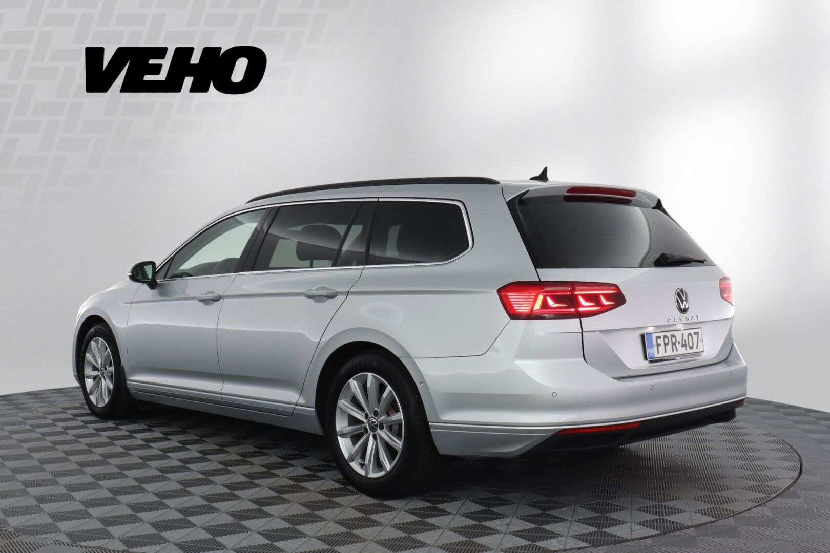 Volkswagen Passat 2020, bild 3/23