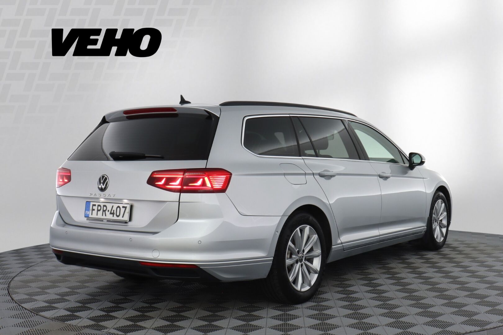 Volkswagen Passat 2020, bild 5/23