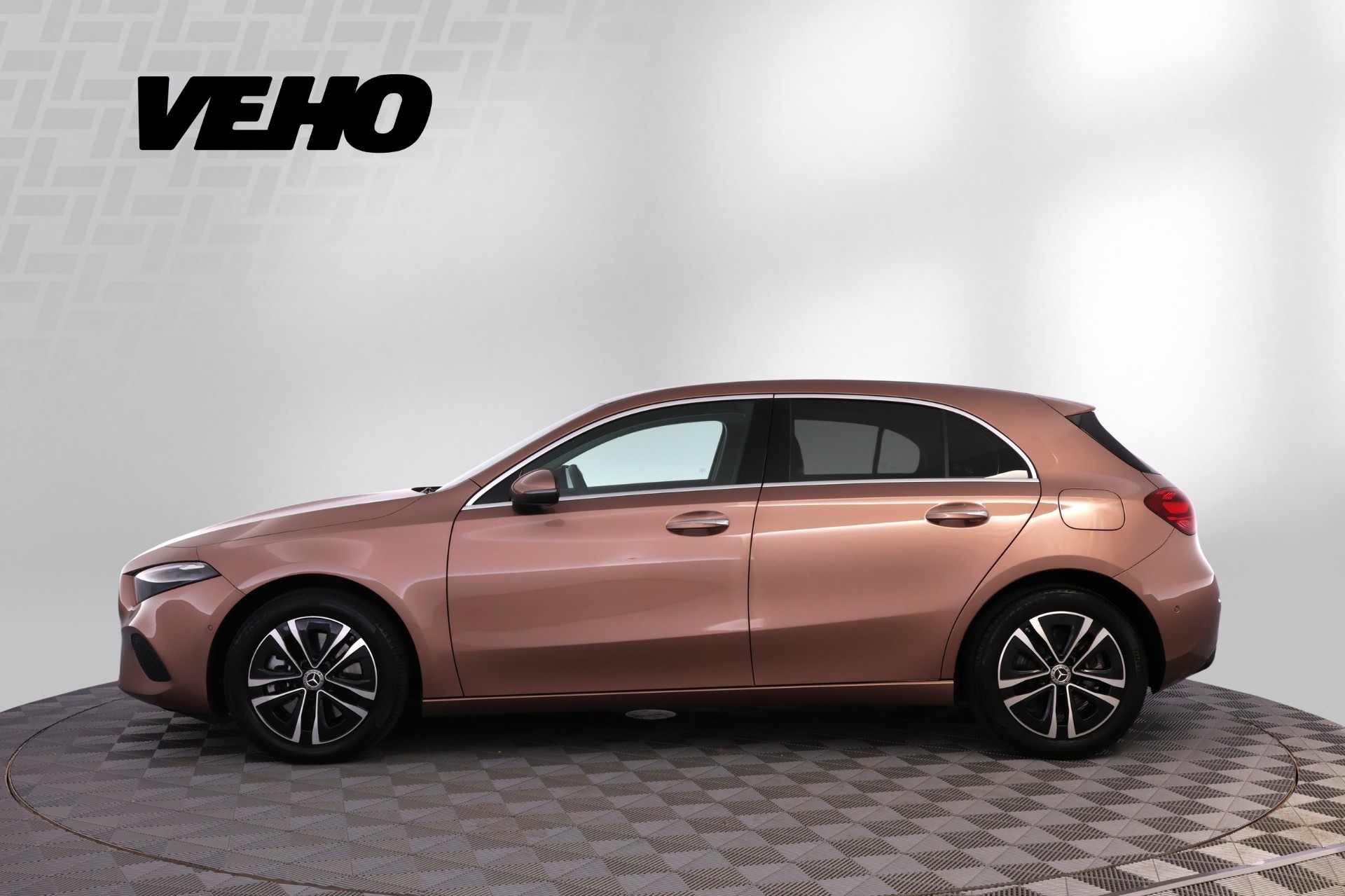 Mercedes-Benz A 250 e A 2023, kuva 2/31